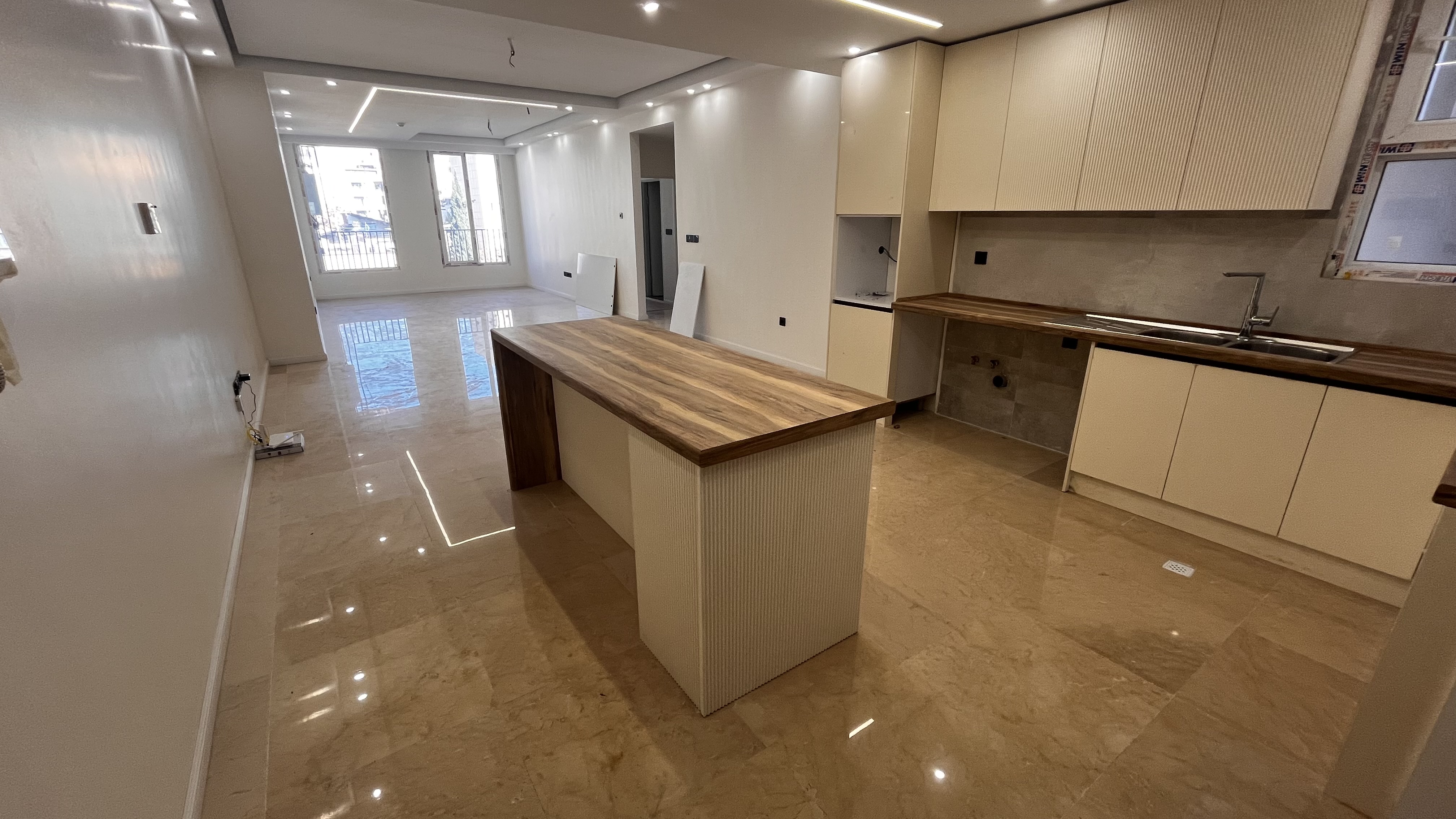 اجاره آپارتمان 120متر هروی فول امکانات