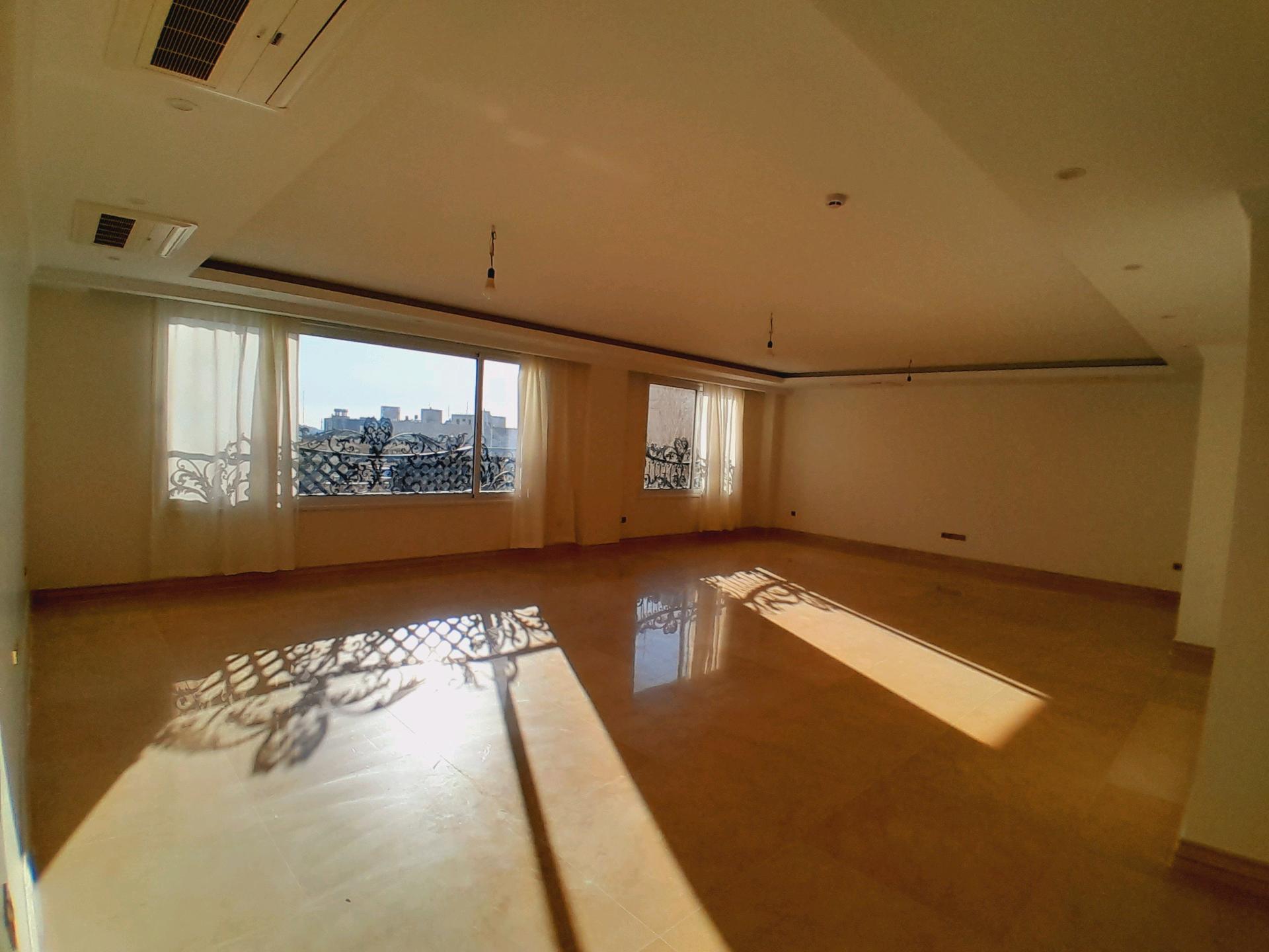 اجاره آپارتمان 305 متر پاسداران دیپلمات نشین