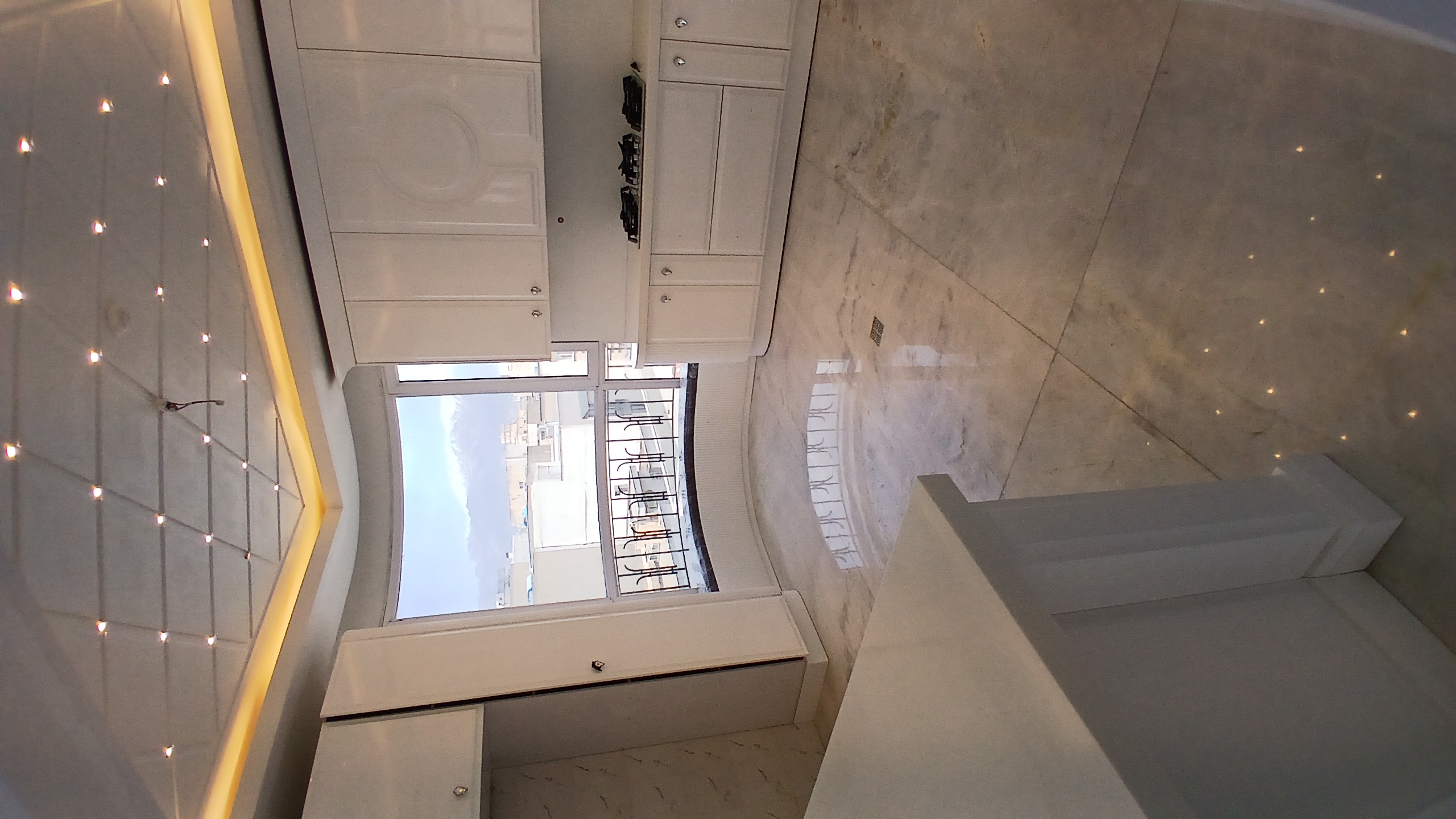 فروش آپارتمان 210 متر هفت حوض سرتاسر نور تاپ لوکیشن