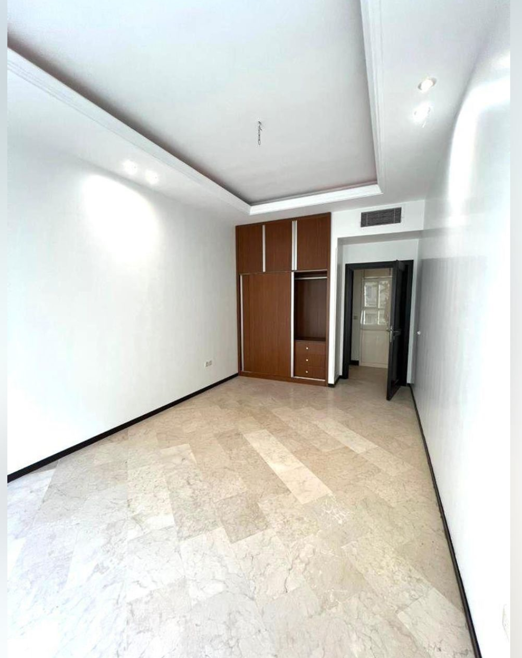 فروش آپارتمان 95 متر  دیباجی  کلید نخورده