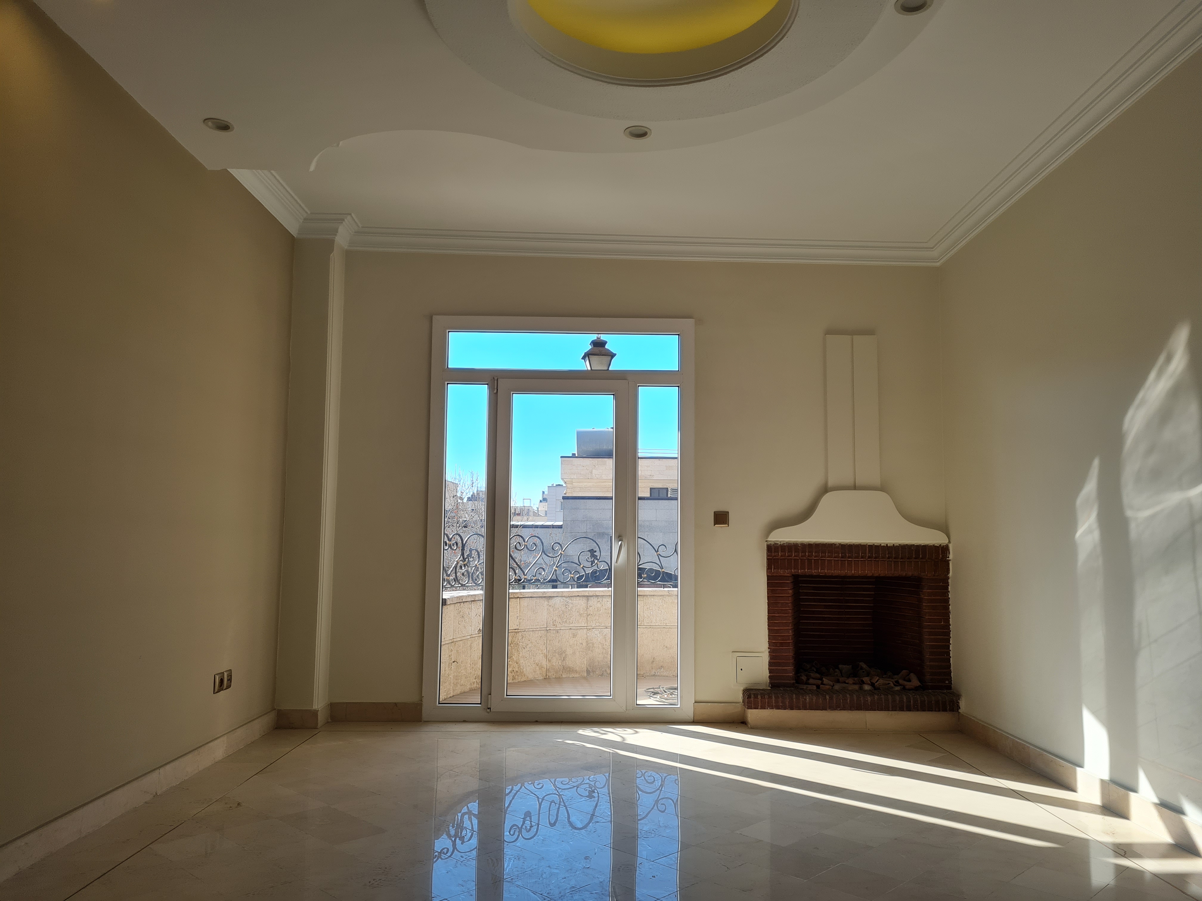 فروش آپارتمان 200 متر تاپ لوکیشن دروس