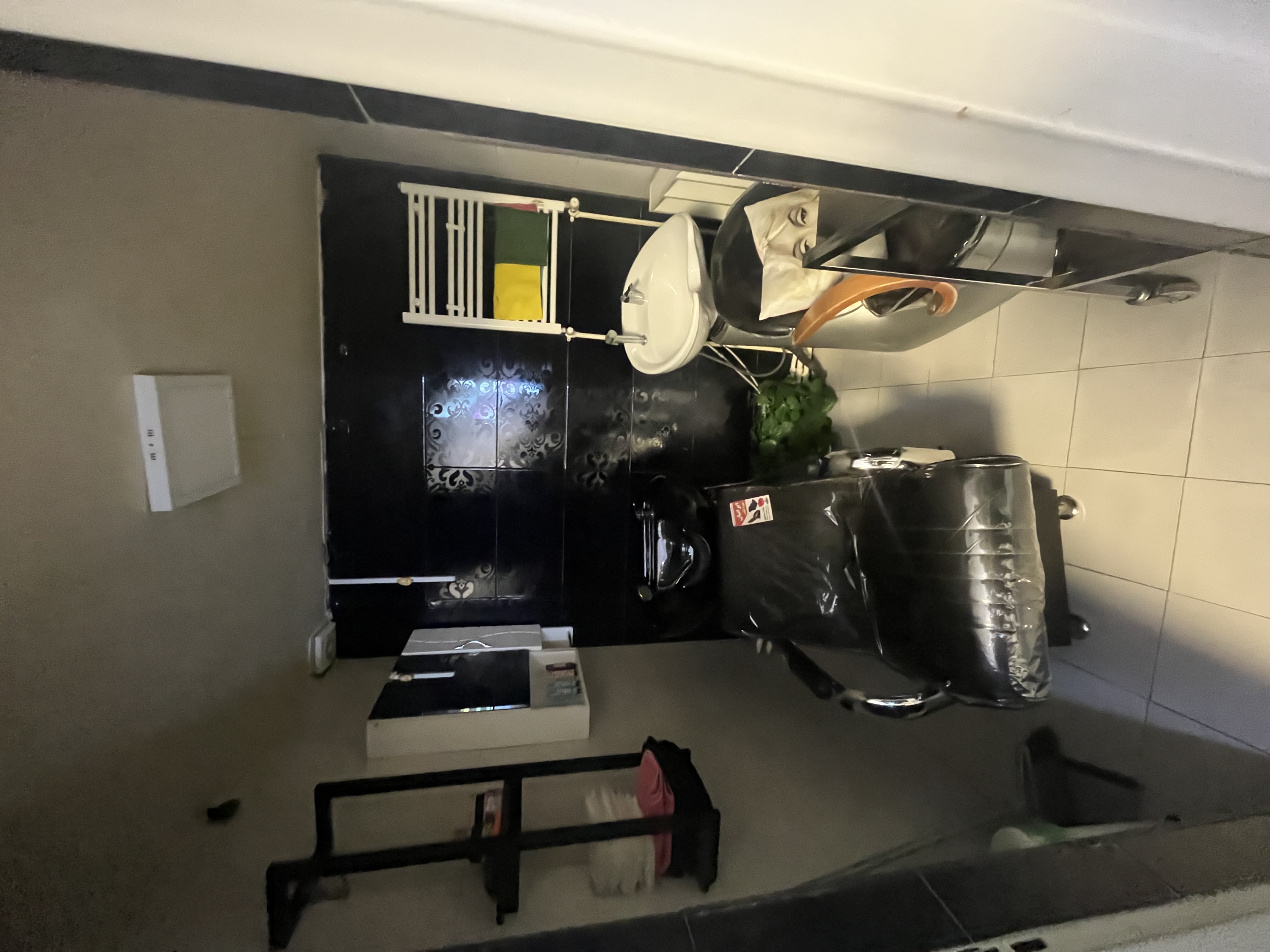 اجاره آپارتمان 112 متر سند اداری با 14 متر تابلوخور