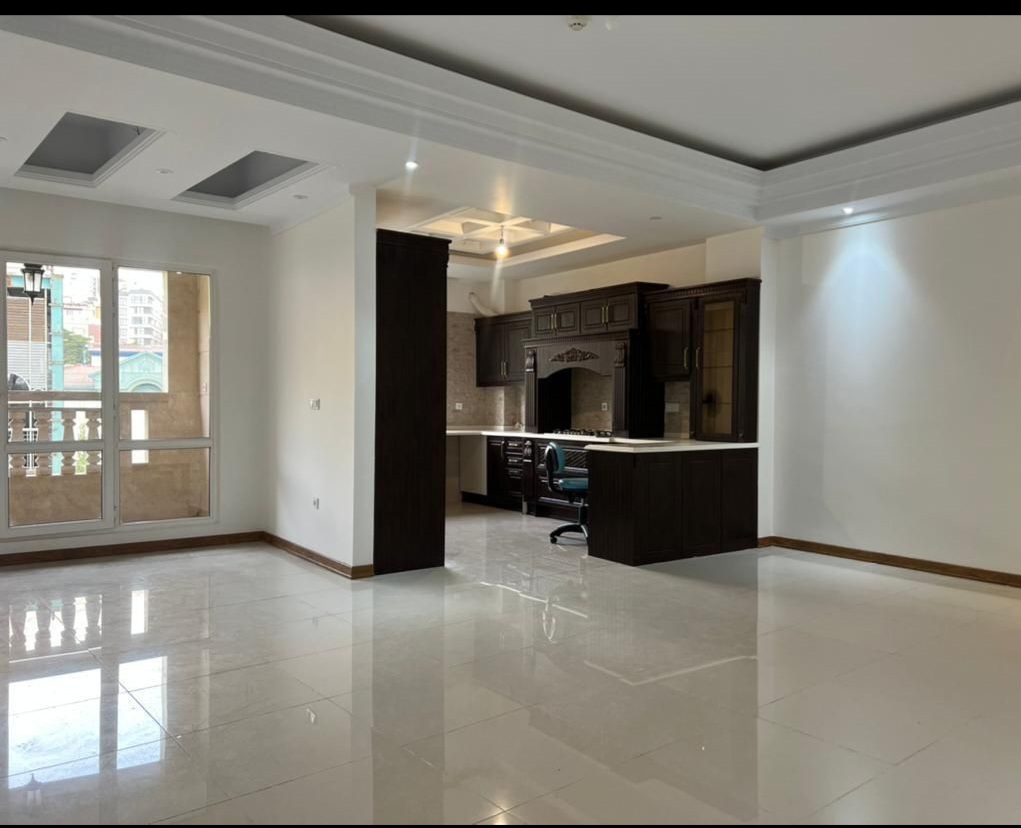 اپارتمان 165متری سه خواب فول مشاعات