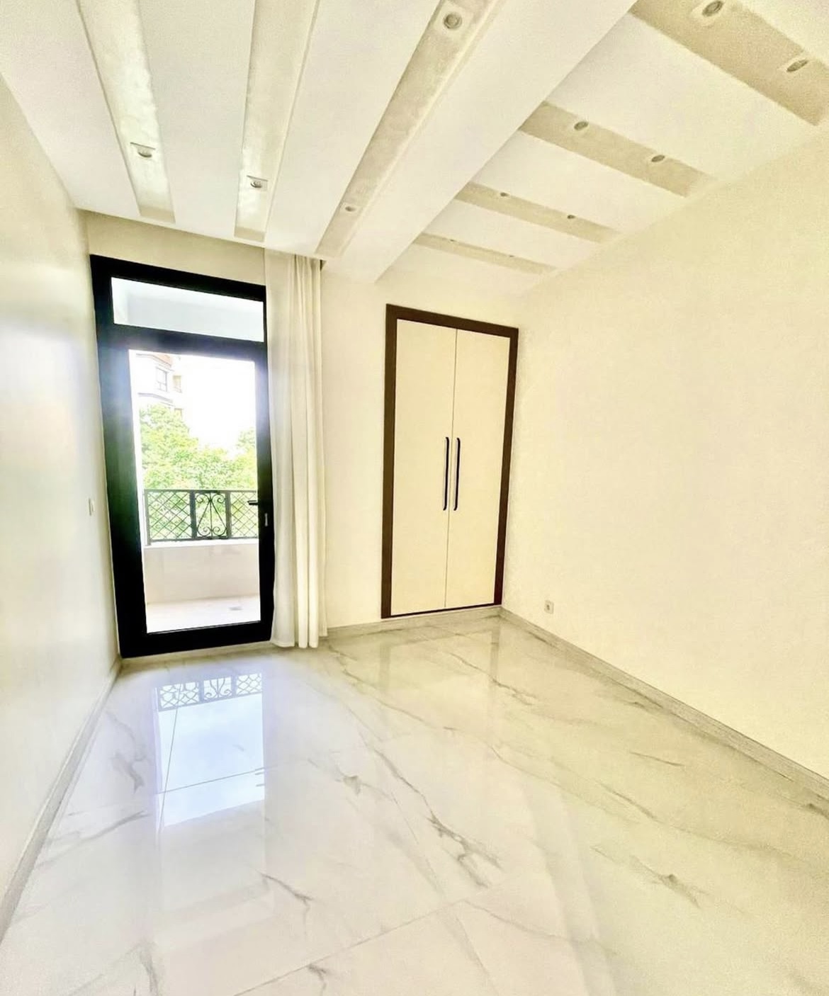فروش آپارتمان 160 متر دیباجی جنوبی