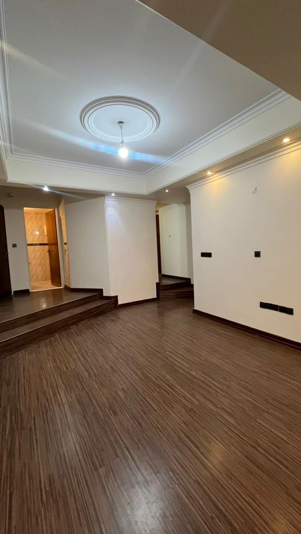 فروش آپارتمان 135متر آجودانیه