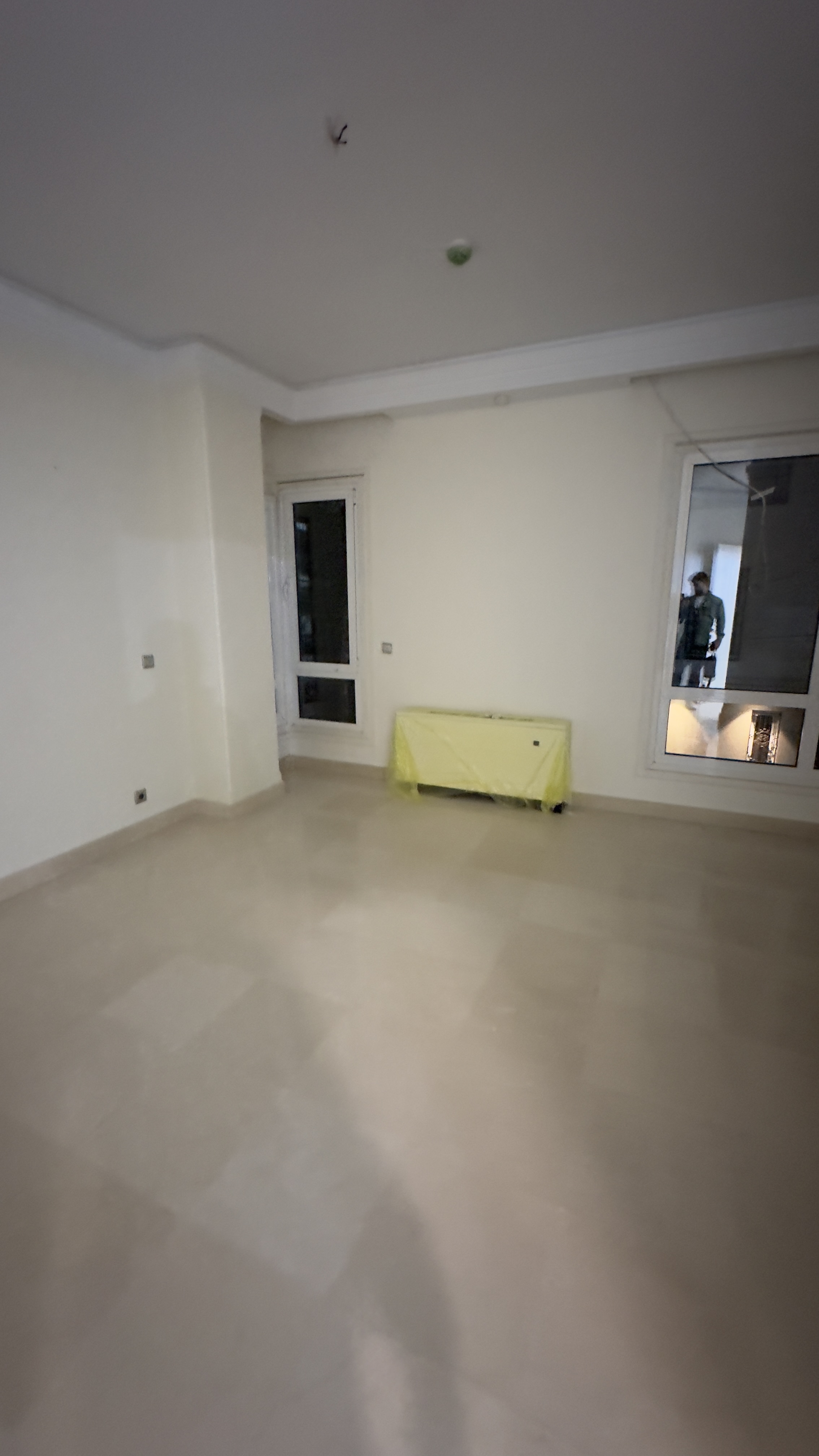 اجاره آپارتمان 305متر‌ سمبل 4 خواب‌مستر