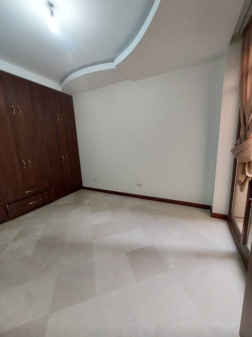اجاره آپارتمان 94متر دولت  درب دوم  دو خوابه