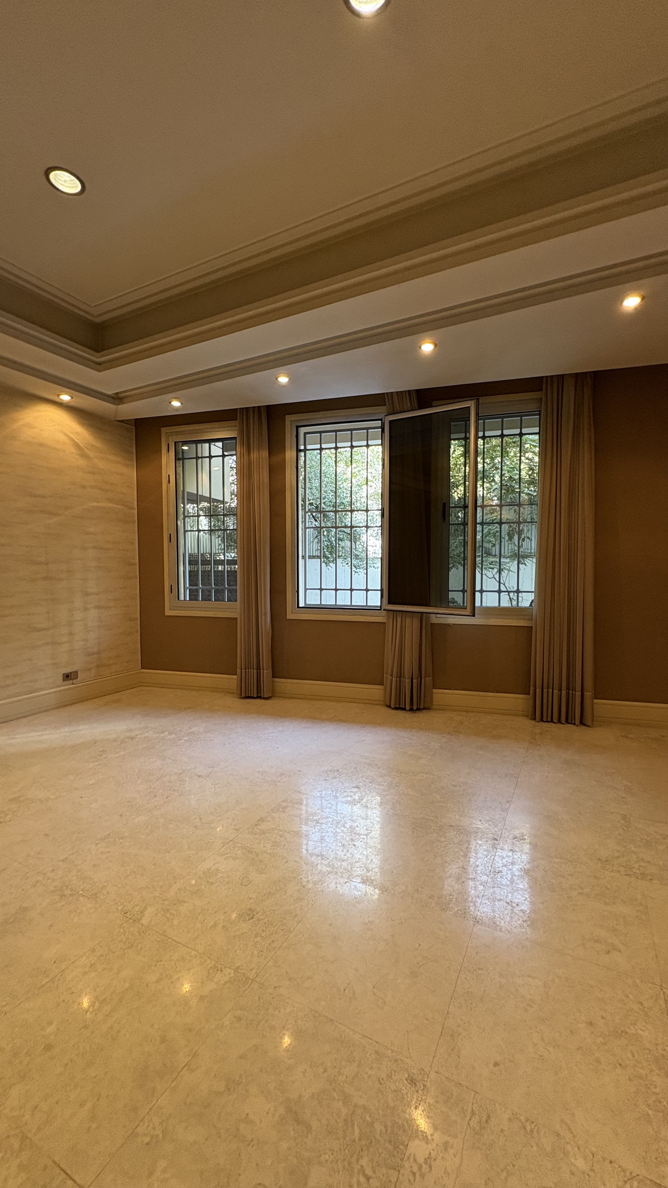 فروش آپارتمان 90 متر کامرانیه تاپ لوکیشن