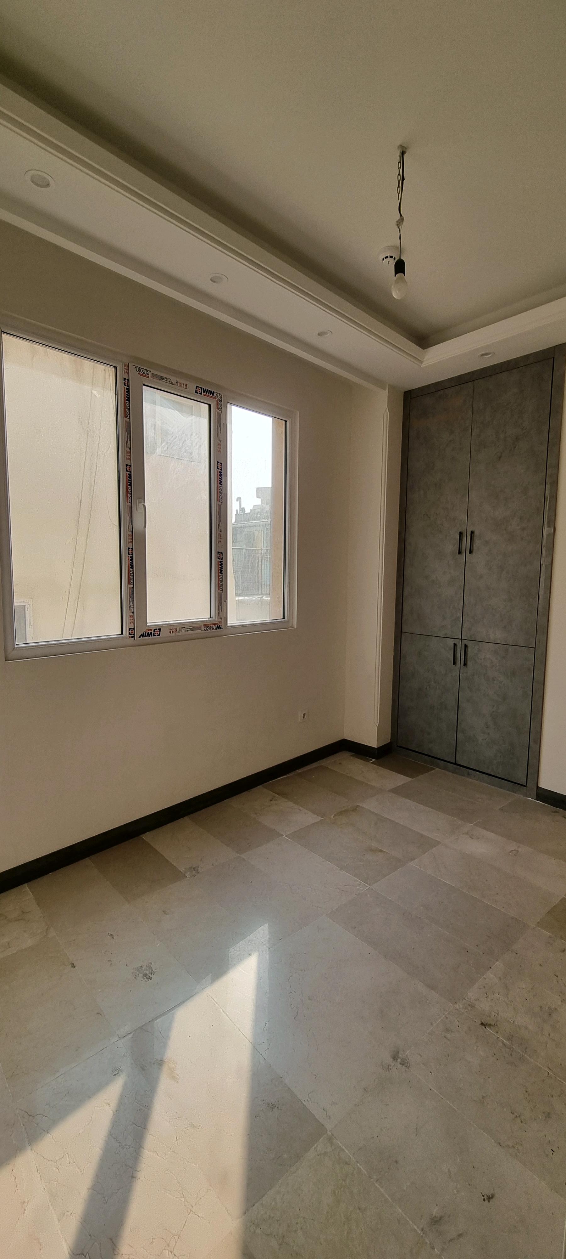 فروش آپارتمان 99 متری اختیاریه