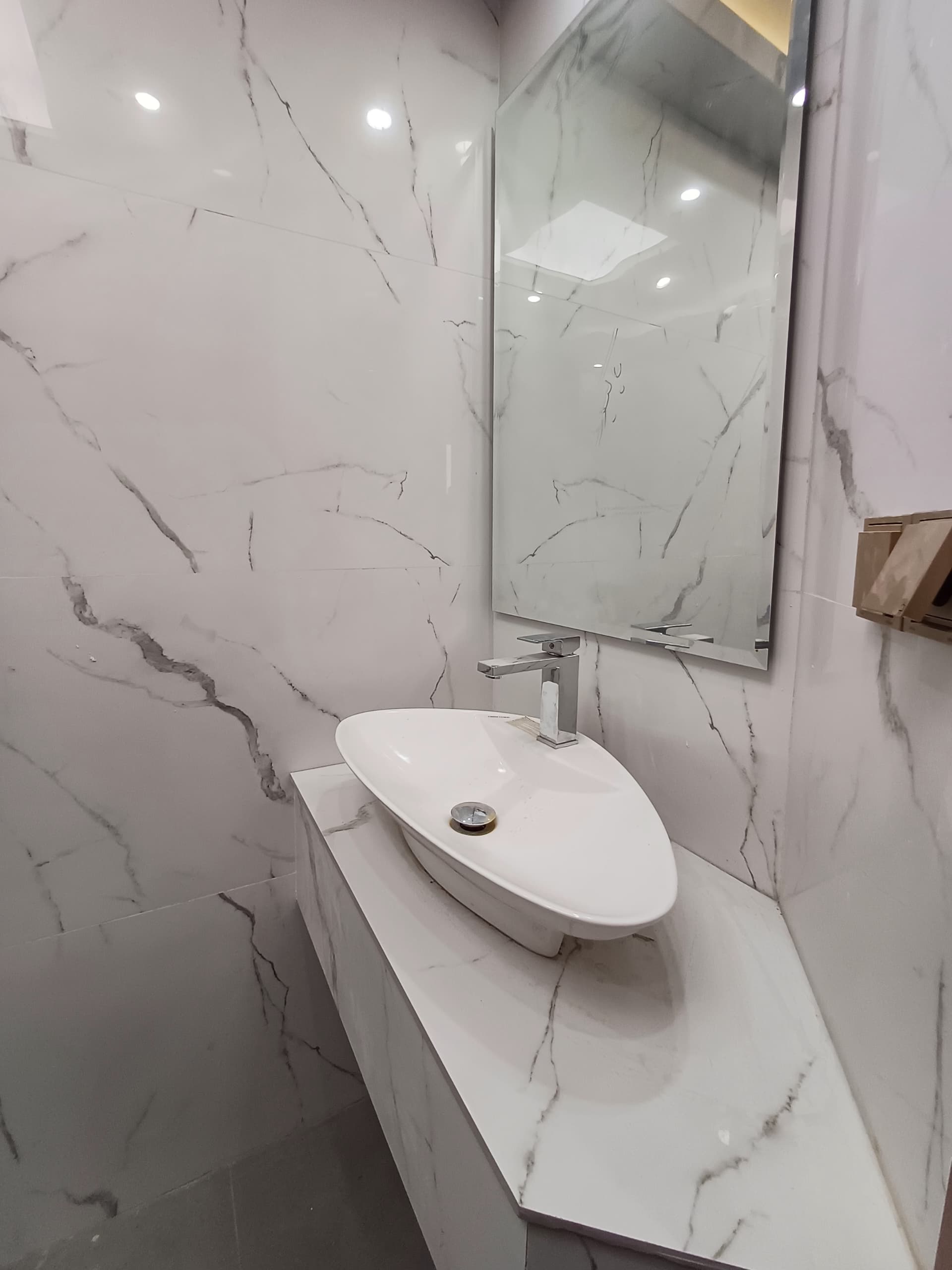 فروش آپارتمان 115متر جهانتاب 2خواب فول مشاعات