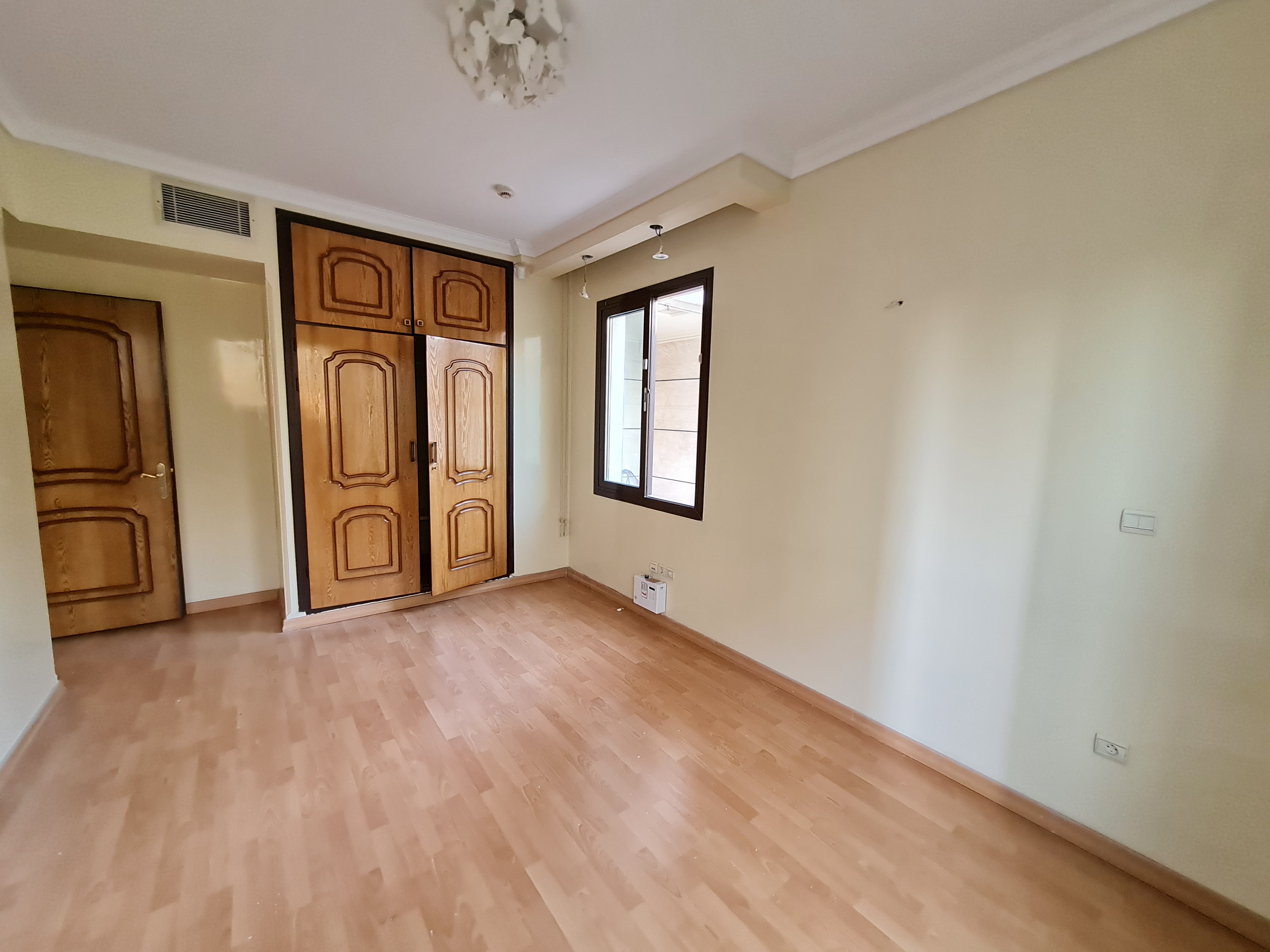 فروش آپارتمان 450 متر فرمانیه سنبل