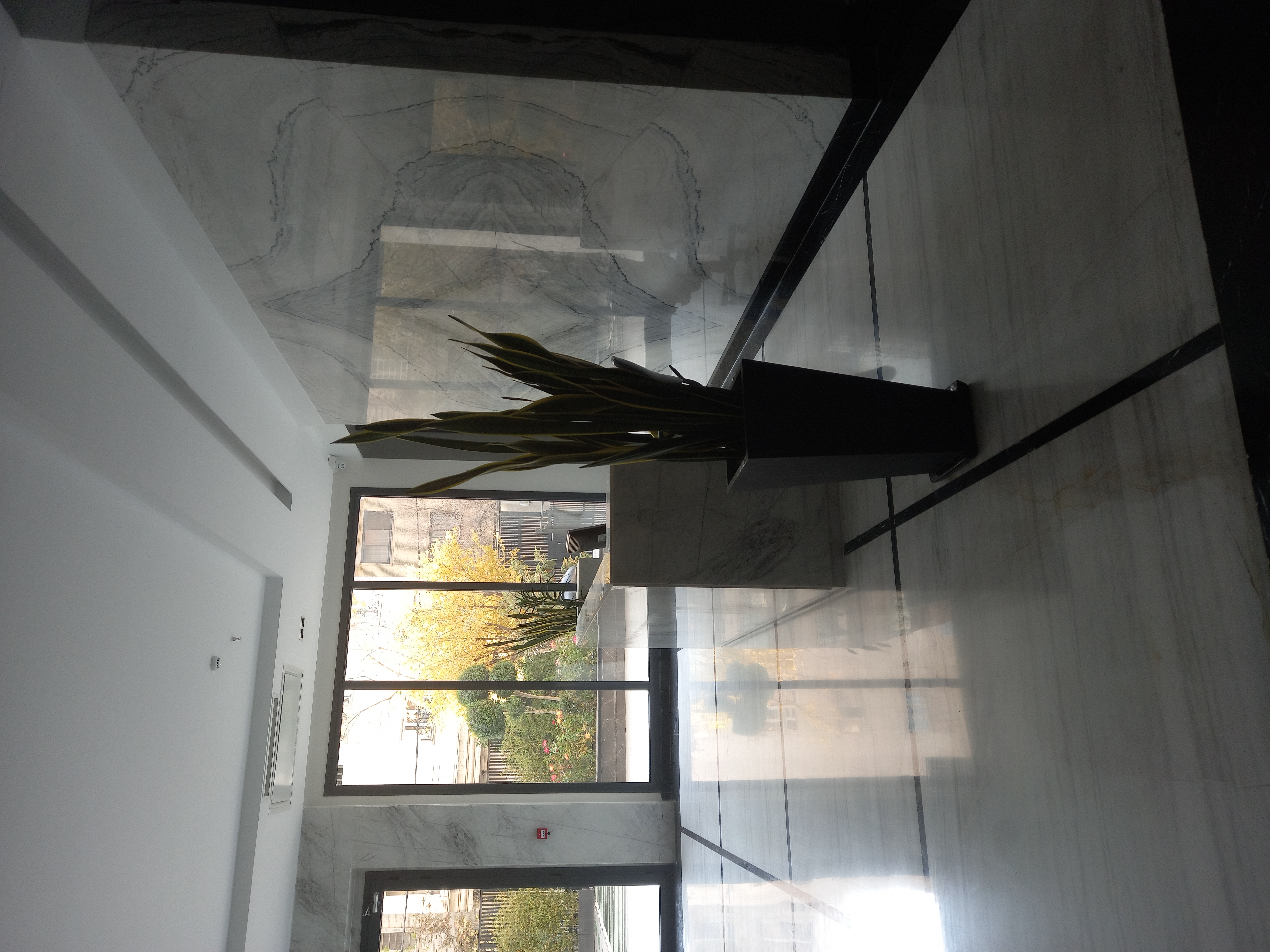 فرمانیه 214 متر فول امکانات لوکیشن و دید مشجر