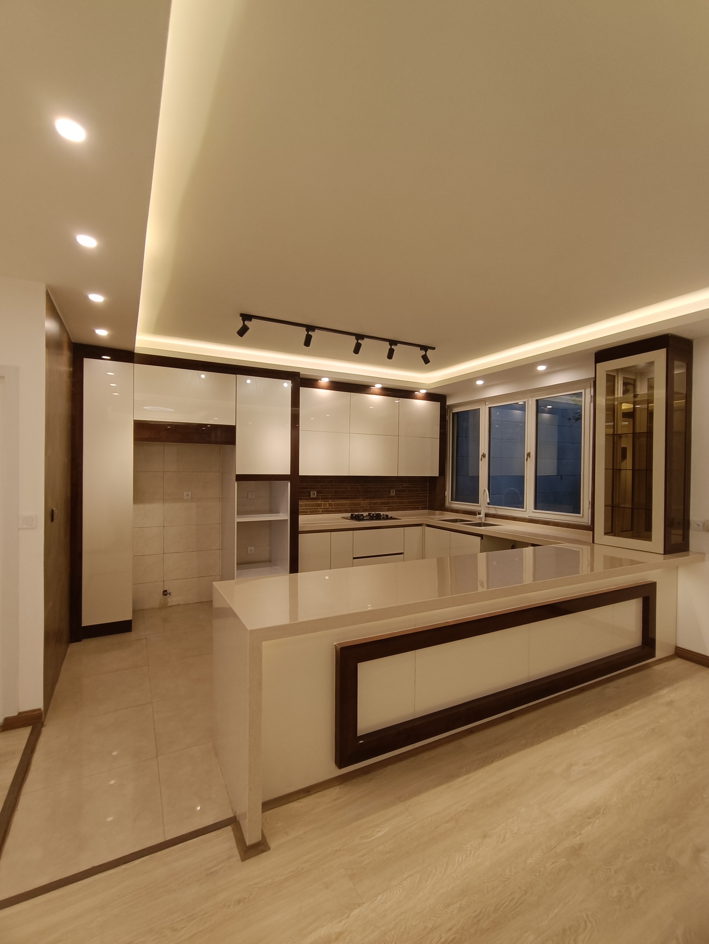 115متر مربع 2خواب