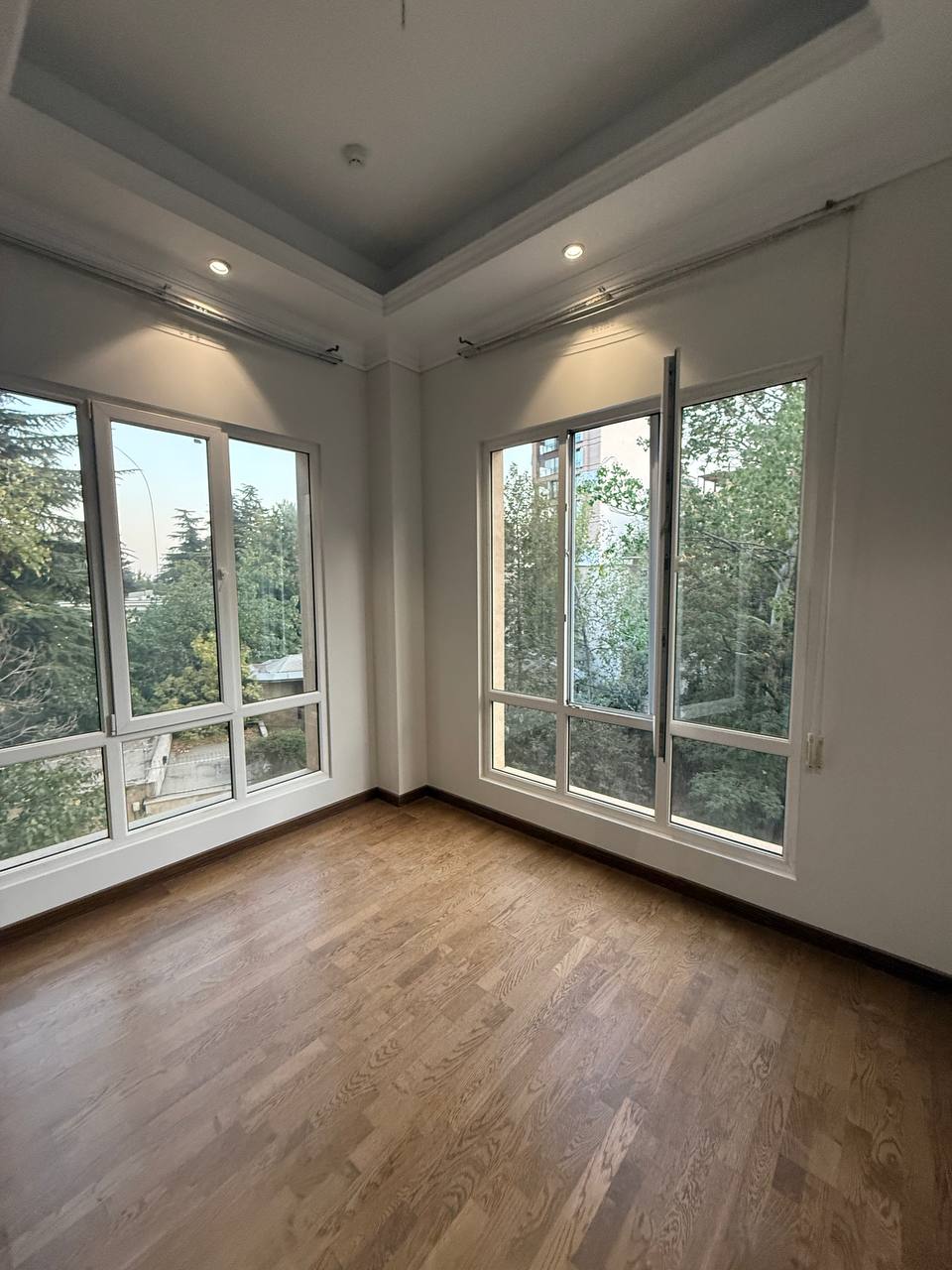 اجاره آپارتمان 200 متر نیاوران