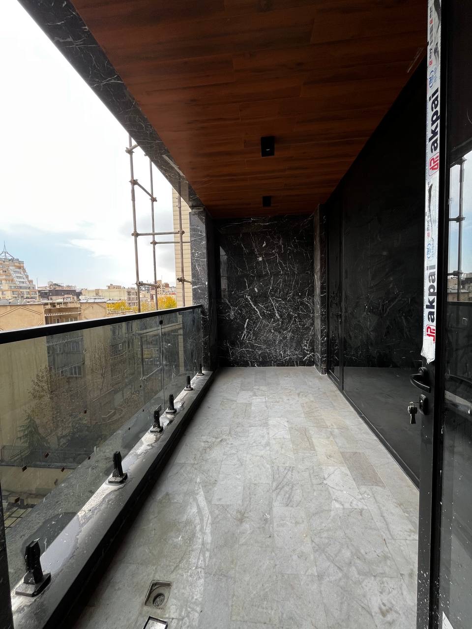 فروش آپارتمان 190 متر آجودانیه 3 خواب مستر