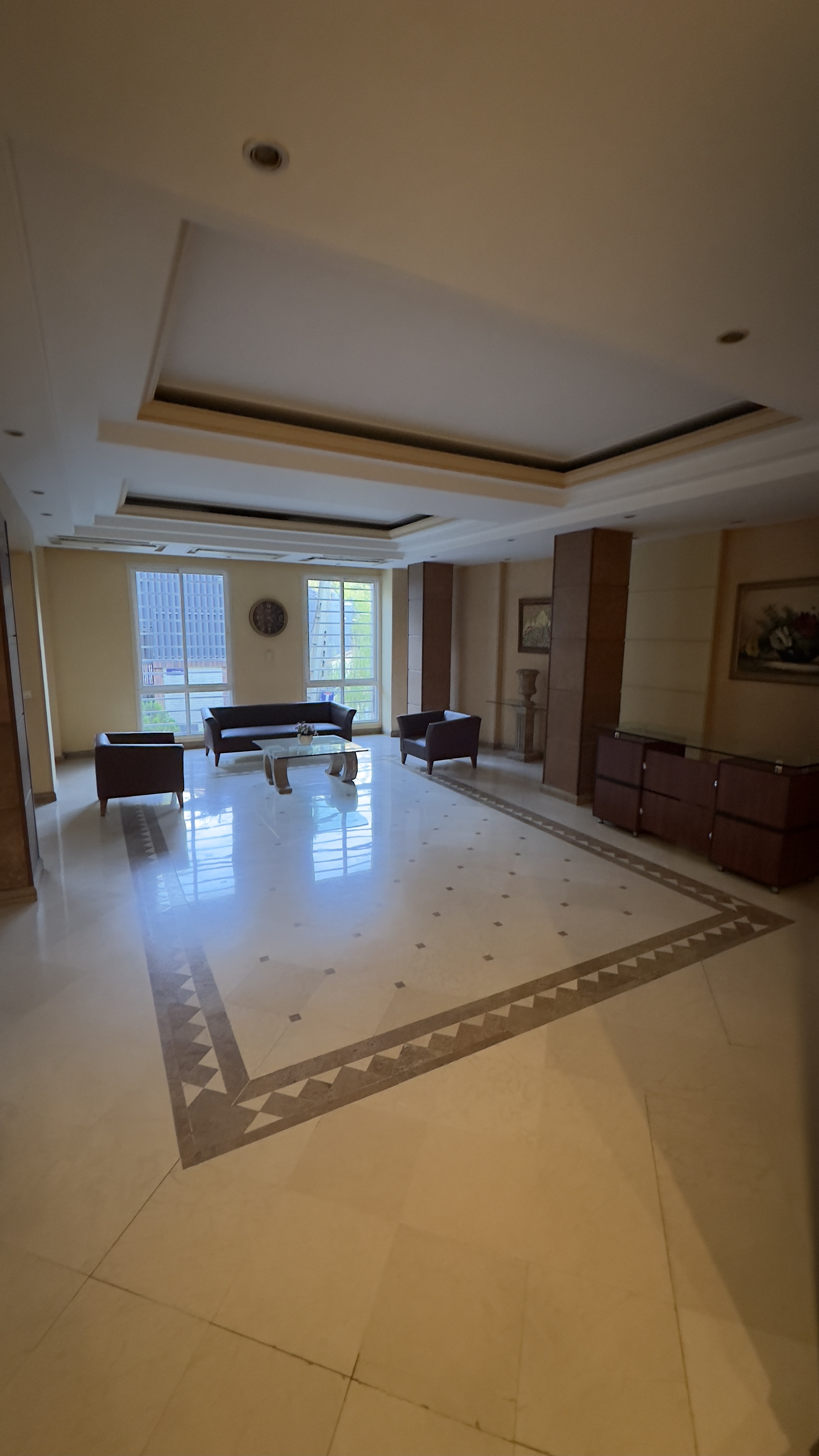 اجاره آپارتمان 120مترنیاوران 2خواب مریم