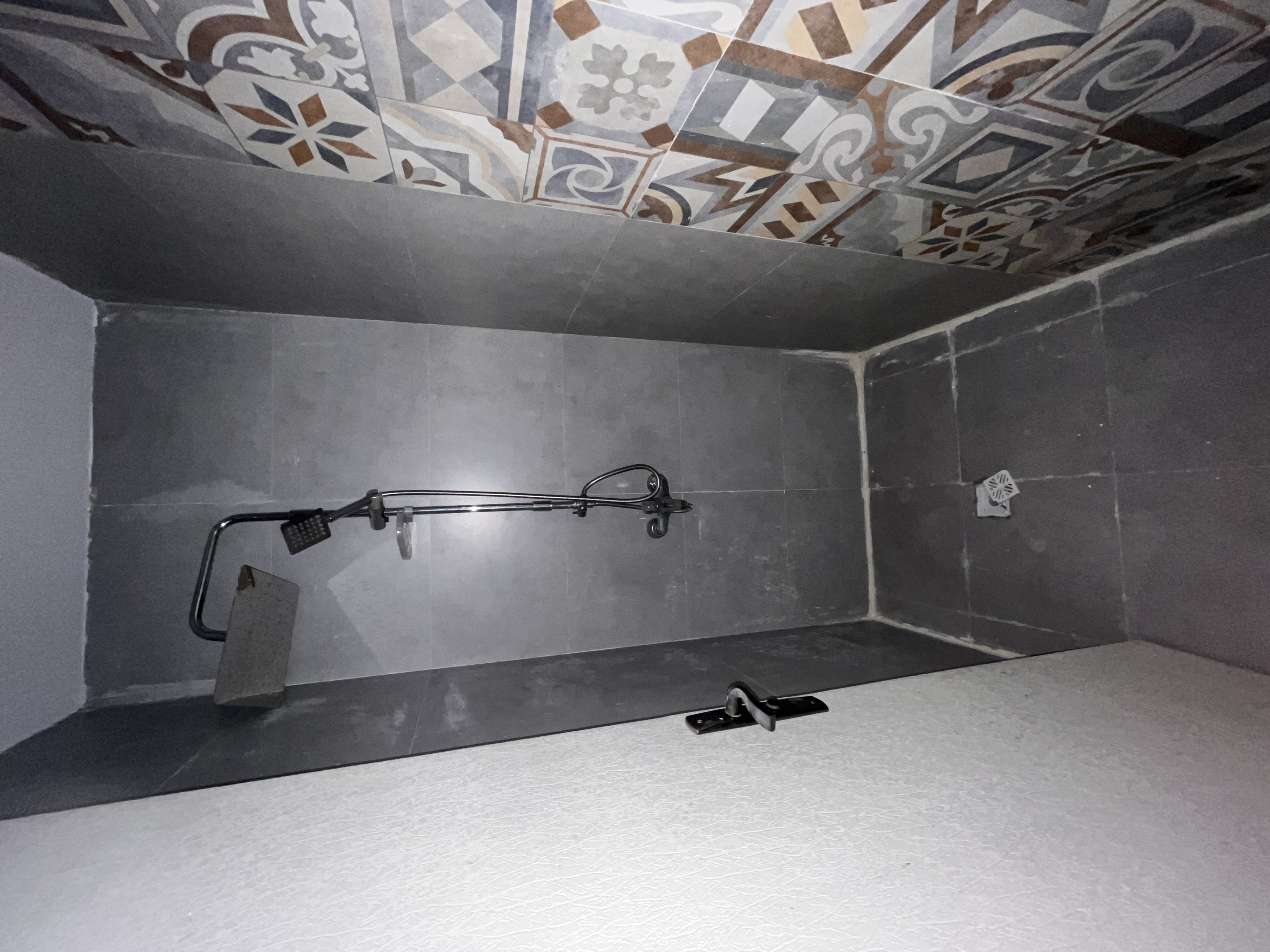 اجاره آپارتمان 150متر نارمک نوساز کلید نخورده فول امکانات