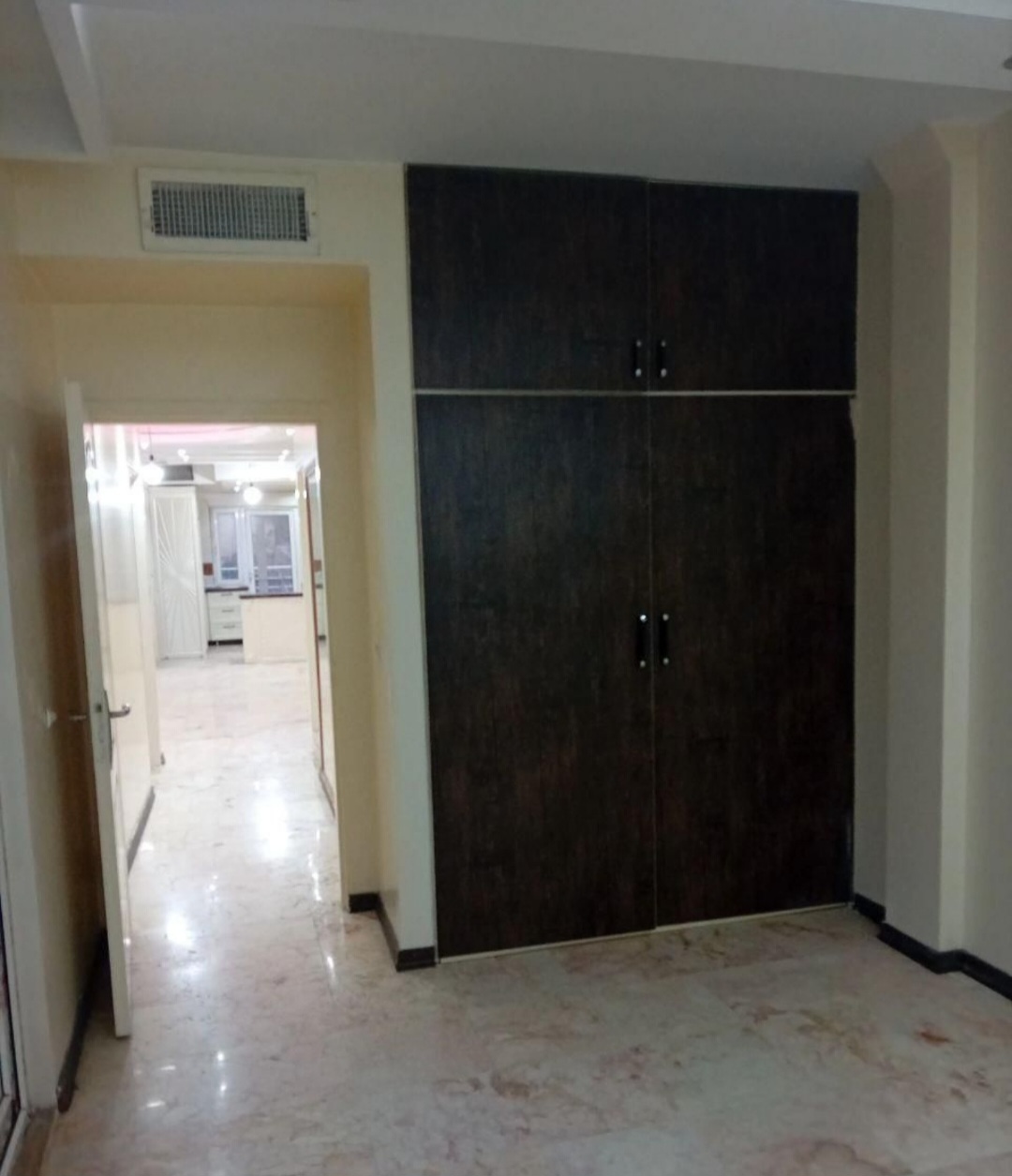 اجاره آپارتمان 93 متر نارمک فول امکانات