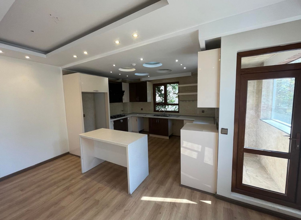 فروش آپارتمان  110 متر تاپ لوکیشن نیاوران 2 خواب