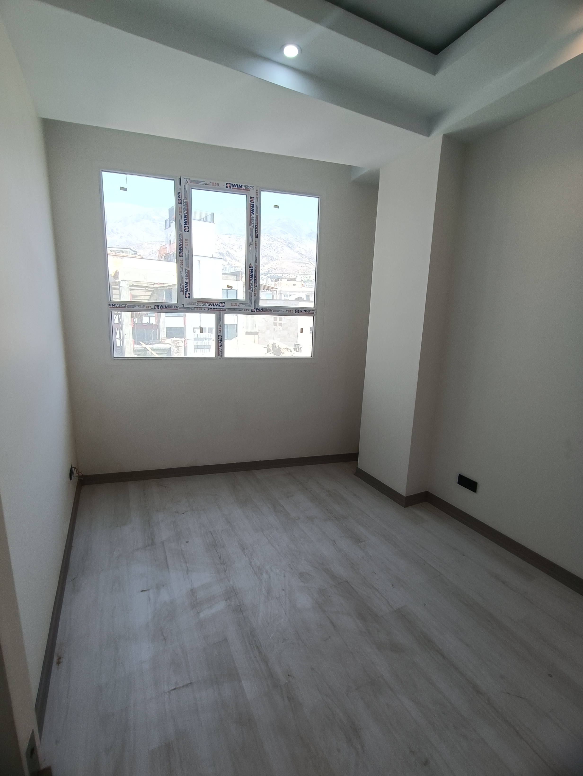 اجاره آپارتمان 200متر اندرزگو 3خواب