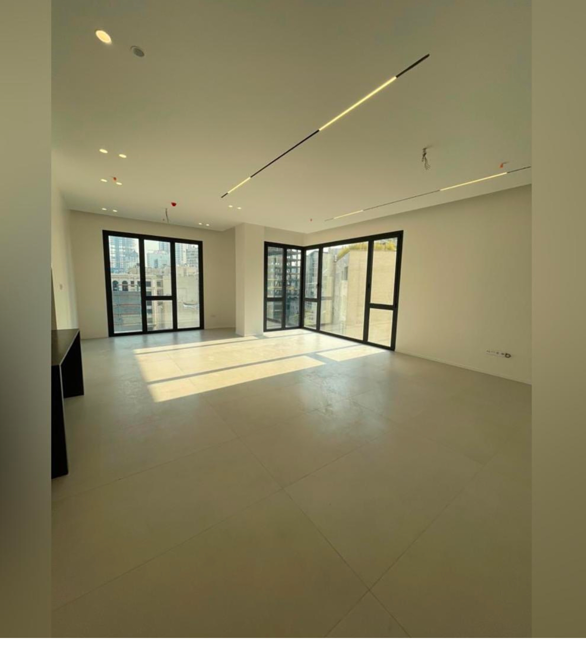 فروش آپارتمان 8 طبقه تک واحدی غرق نور تاپ لوکیشن دولت