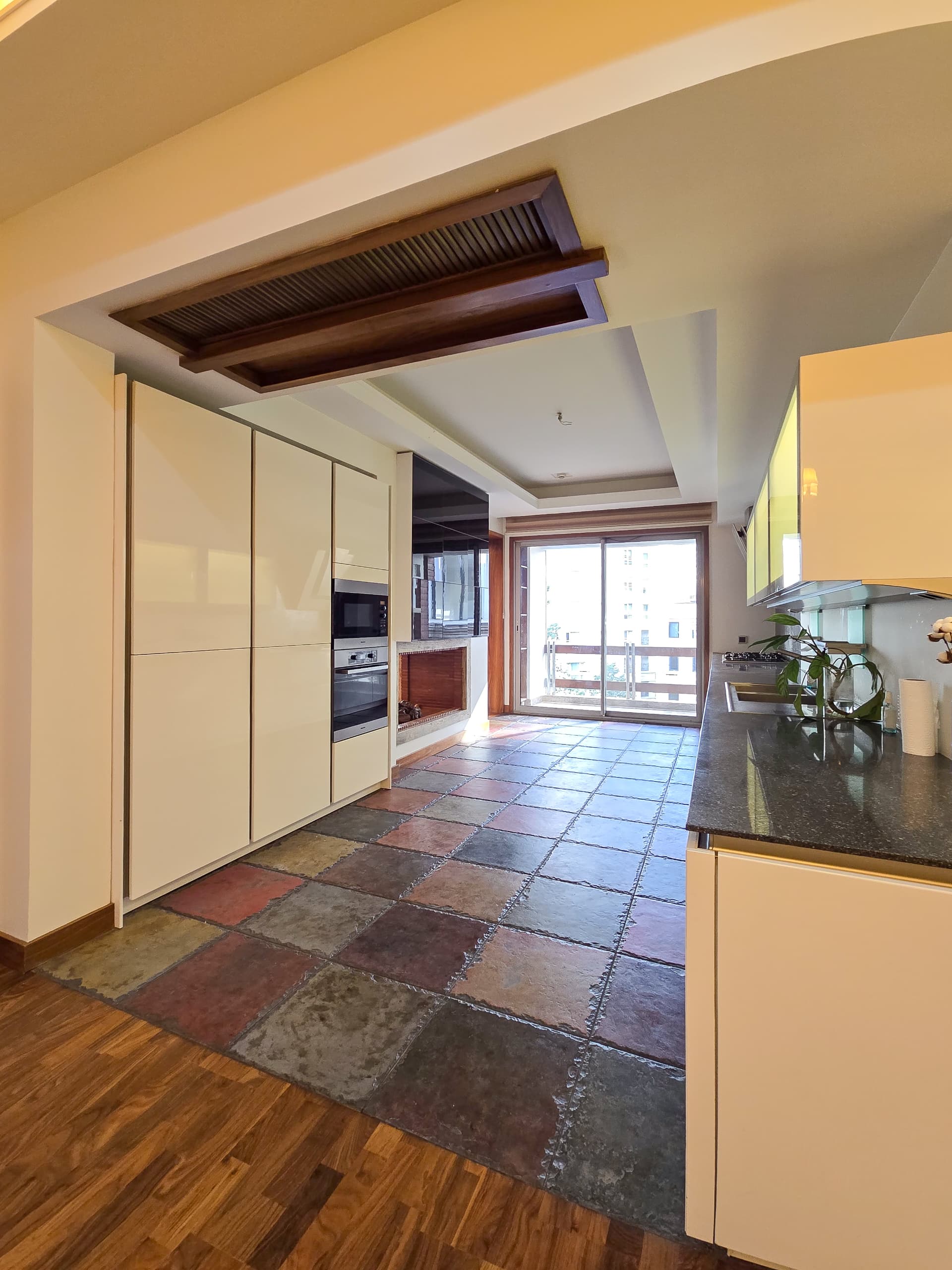 اجاره آپارتمان 210 متر فرشته فول مشاعات