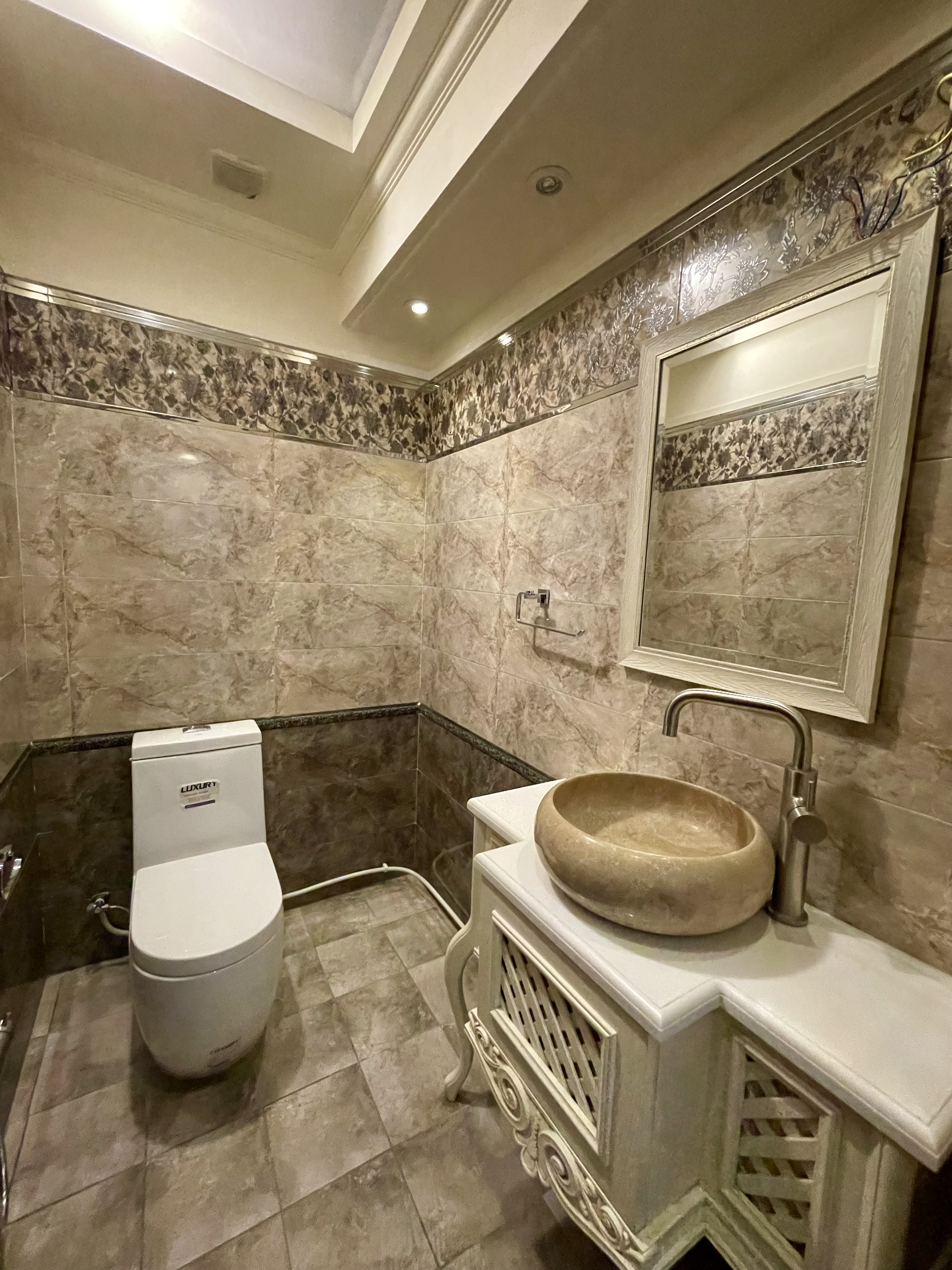 اجاره آپارتمان140 متر جمشیدیه تاپ لوکیشن