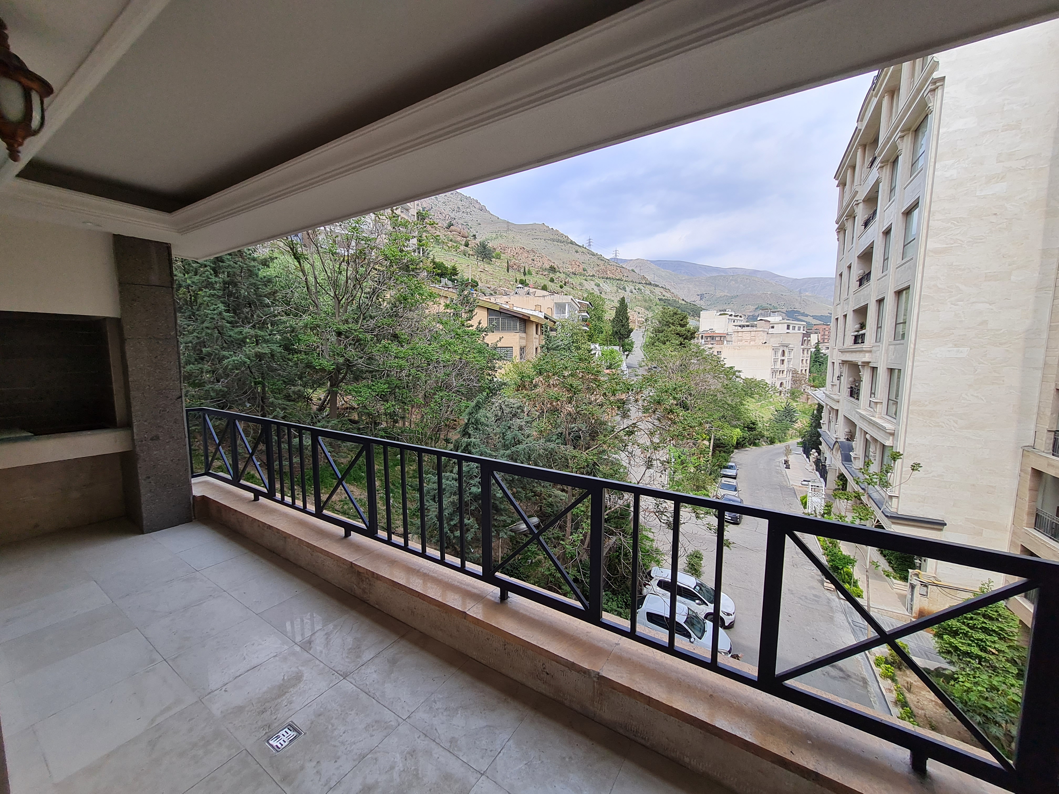 فروش آپارتمان 192 متر تاپ لوکیشن نیاوران صبوری