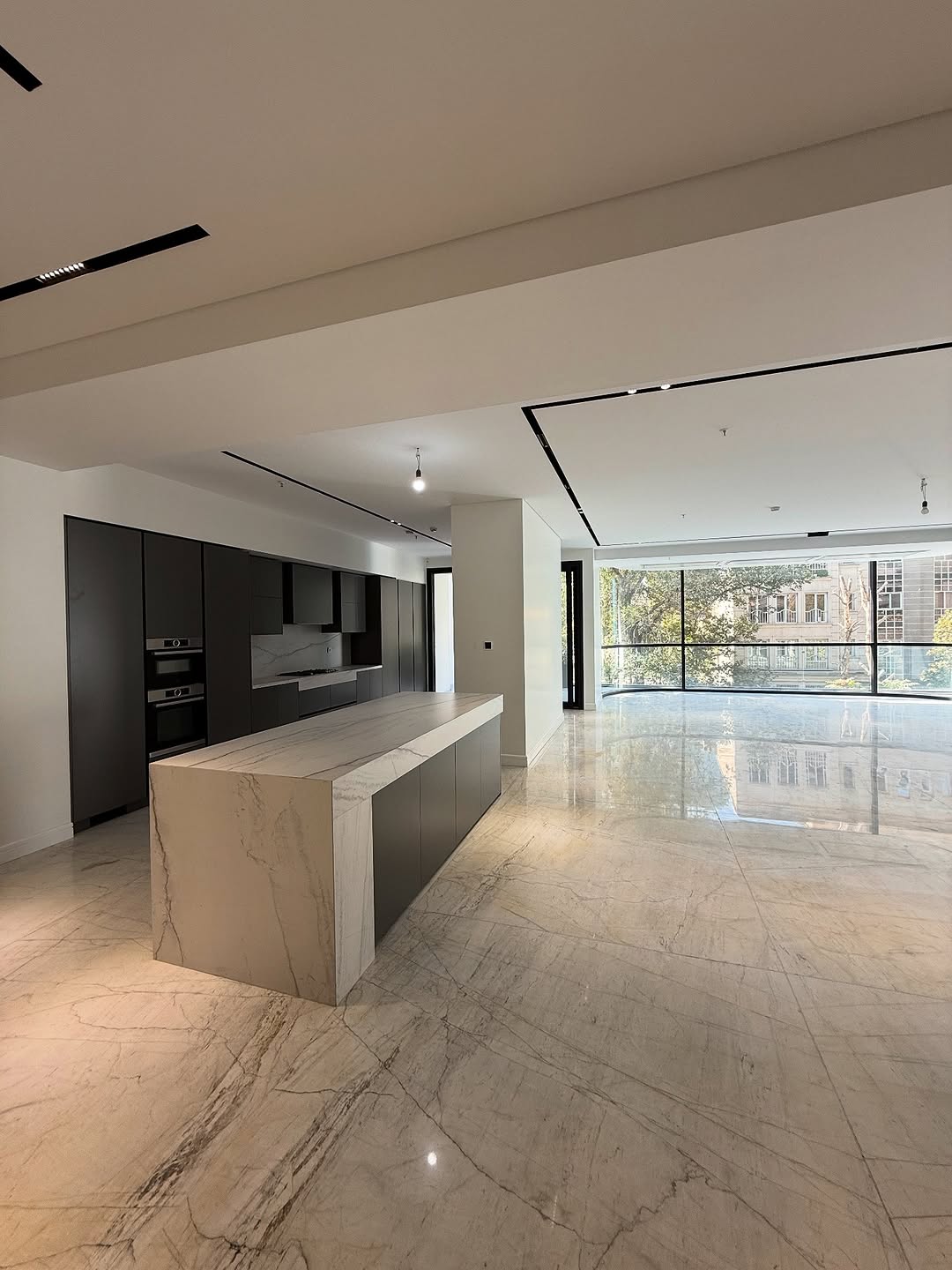 اجاره آپارتمان 230متر مرجان 2پارکنیگ