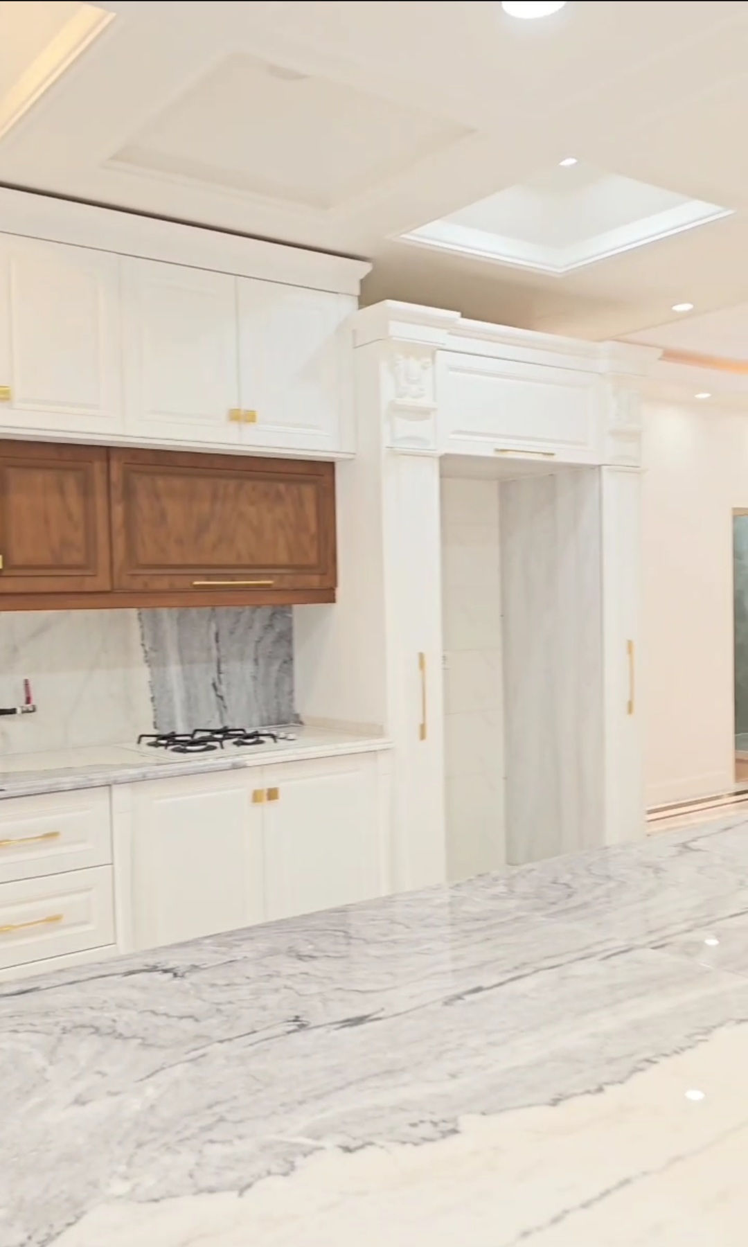 فروش آپارتمان فرمانیه 210 متر لوکیشن دسترسی تکواحدی اکازیون فول امکانات دنج