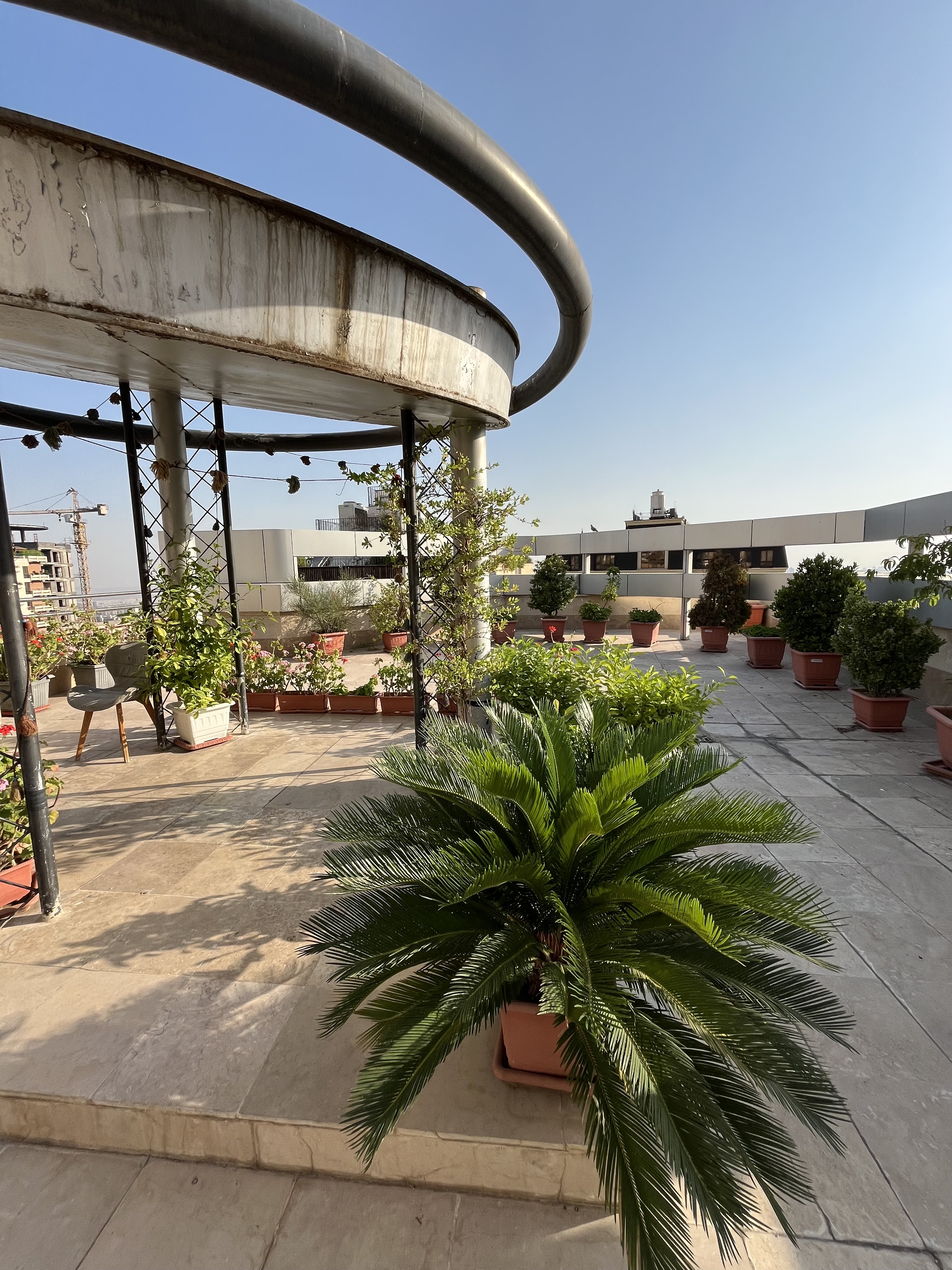 فروش آپارتمان 155 متر دیباجی فول مشاعات 2 پارکینگ سندی