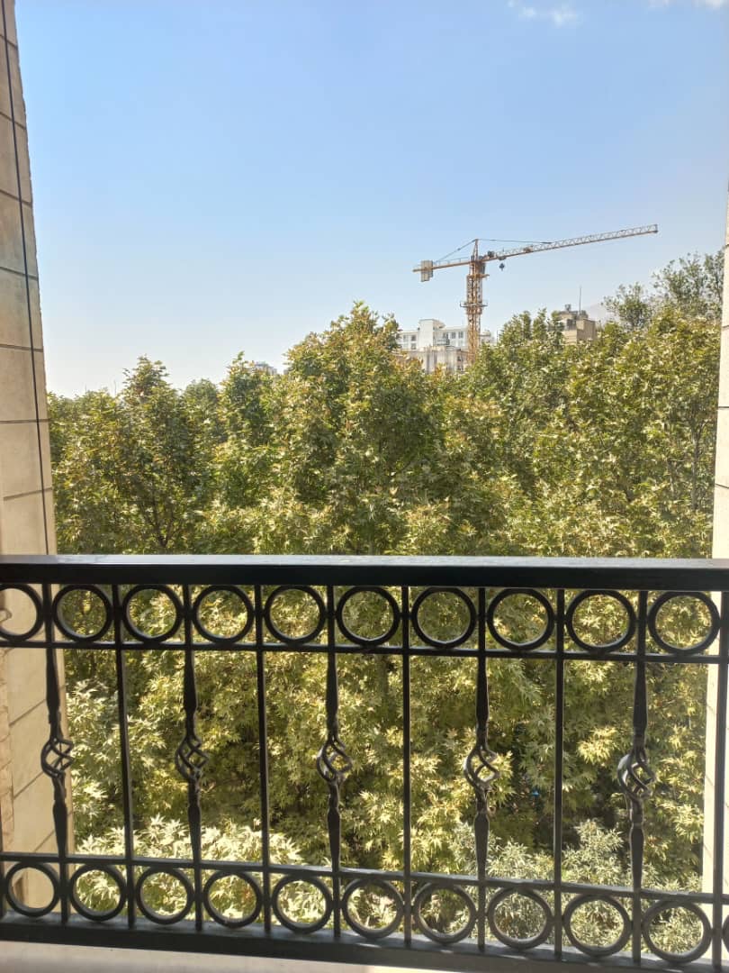 فروش اپارتمان 220 متر نیاوران تاپ لوكيشن