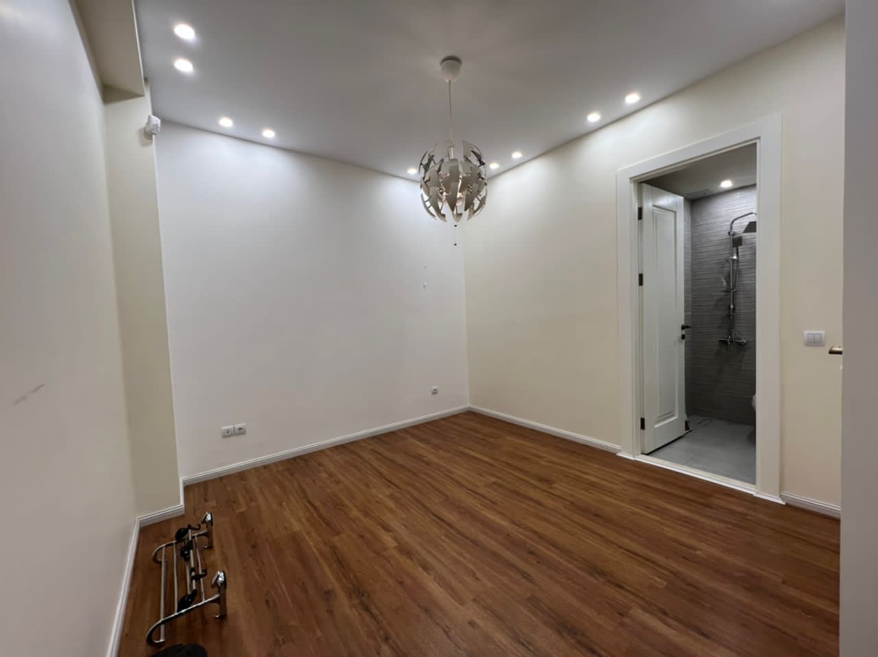 فروش آپارتمان 70 متر تاپ لوکیشن فرمانیه شرقی