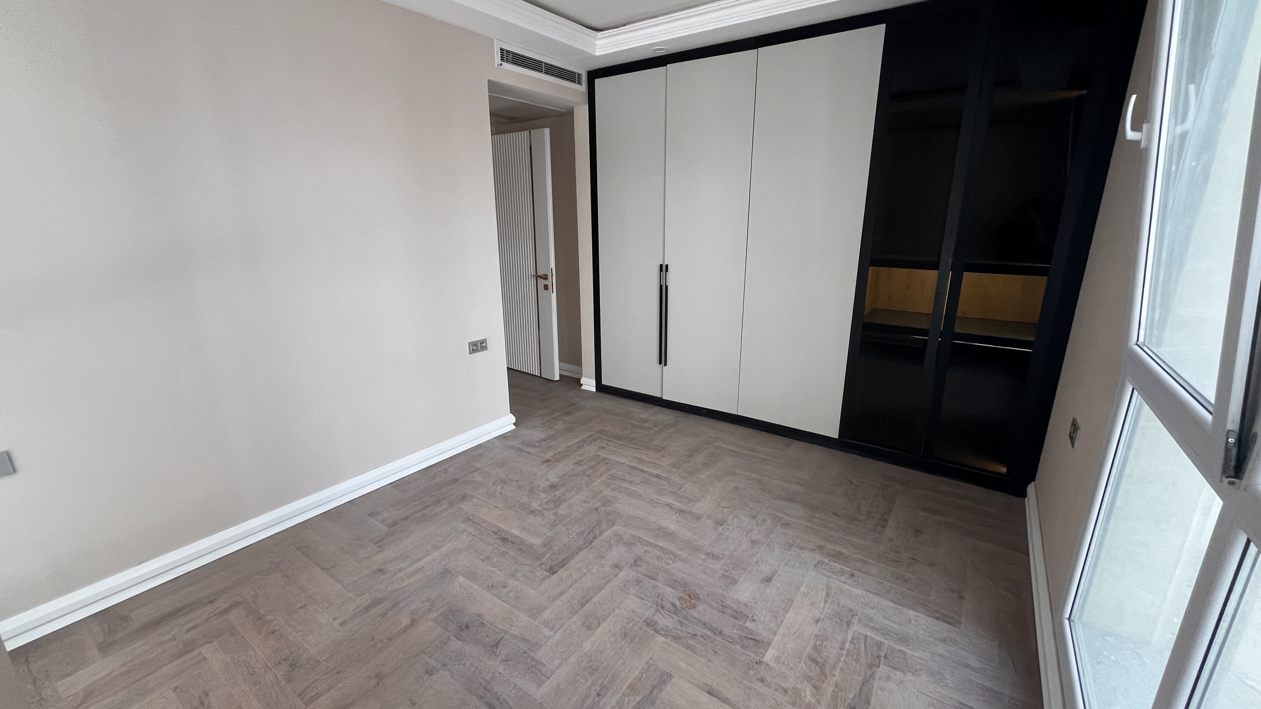 اجاره واحد آپارتمان 150متری، 3خواب،لابی هتلینگ، فول امکانات، نوساز در هروی