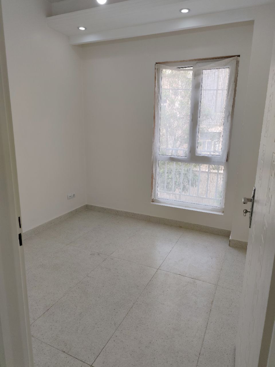 فروش آپارتمان 80متر  نارمک کلید نخورده فول