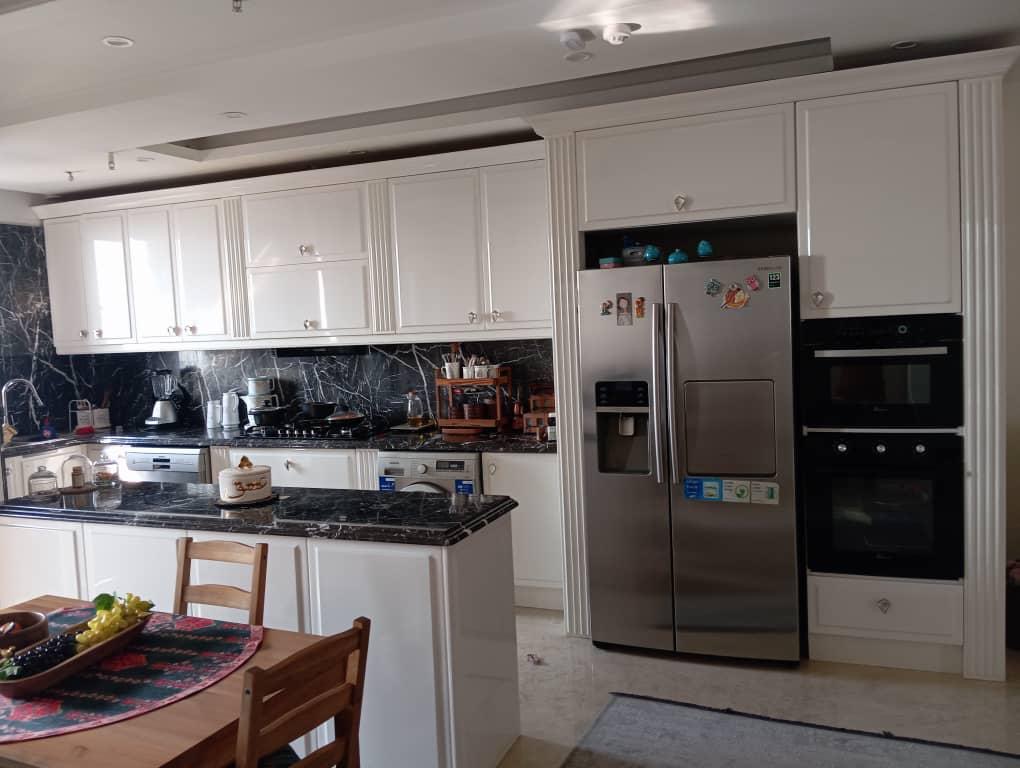 فروش آپارتمان  140 متر آپارتمان قبا غرق نور مدرن محله دنج و خلوت