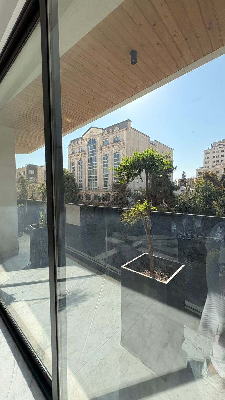 فروش آپارتمان 220متر فرمانیه فول مشاعات