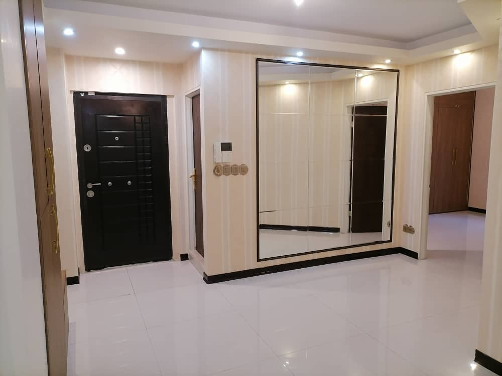 اجاره آپارتمان 95 متر نیاوران 2 خواب شمال کاخ