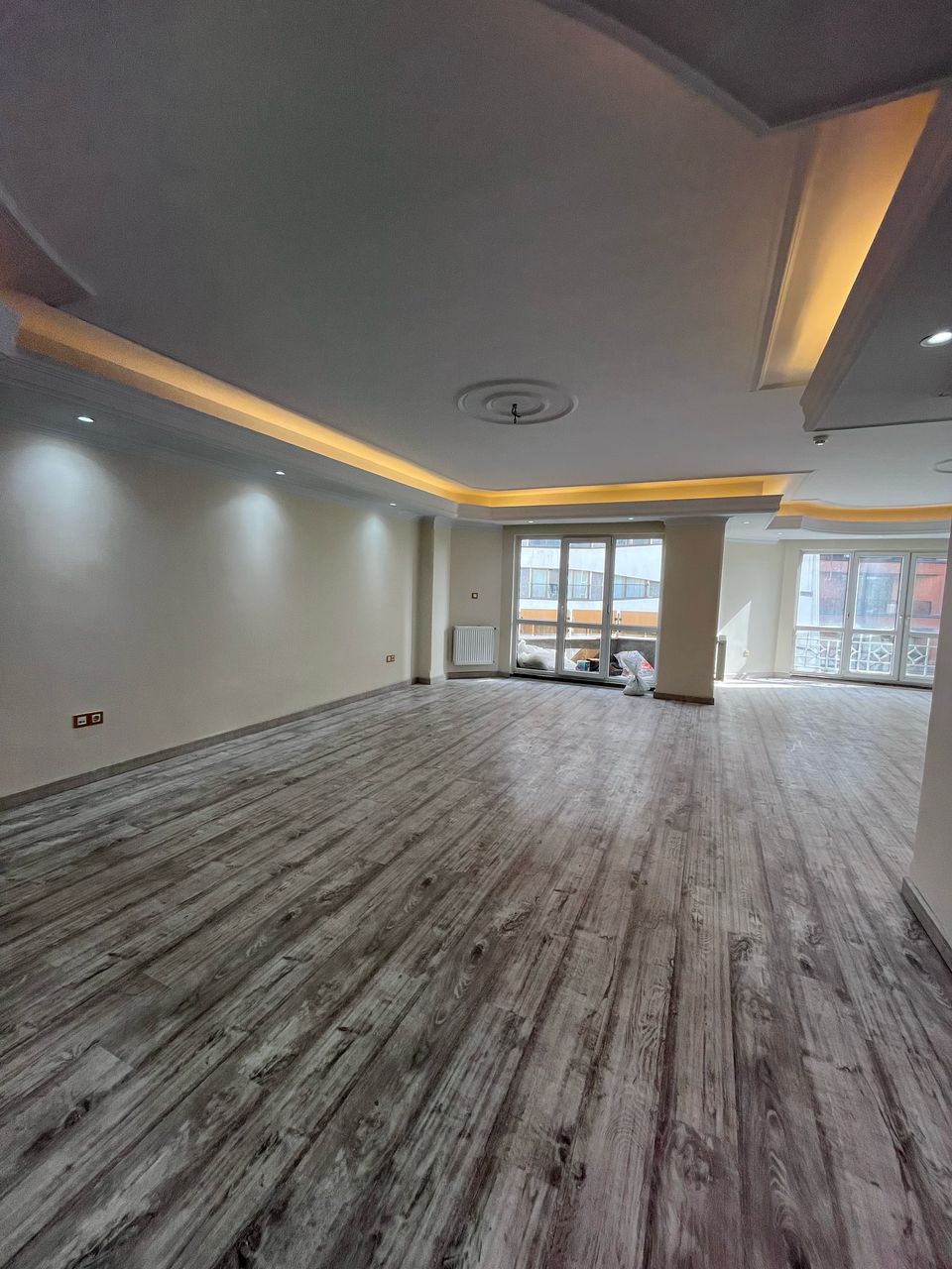 اجاره اپارتمان 230 متر نیاوران