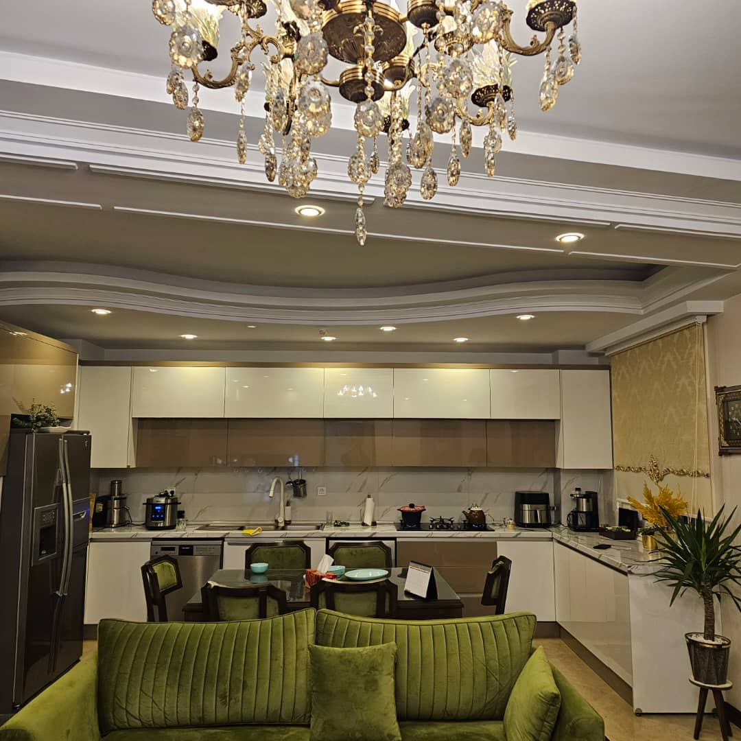 فروش آپارتمان 99 متر نیاوران