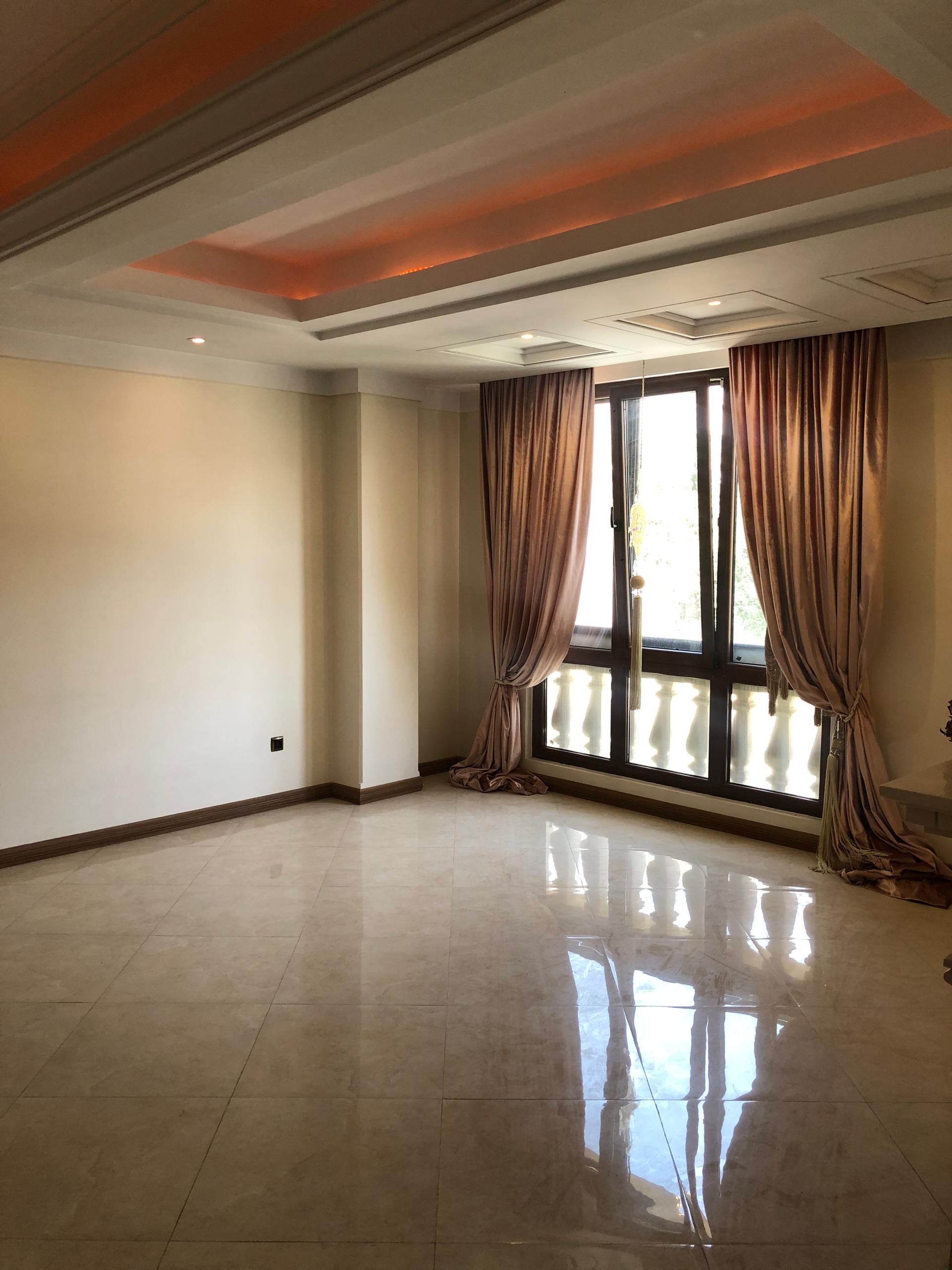 اجاره آپارتمان 115 متر آجودانیه حیاط مشجر‌