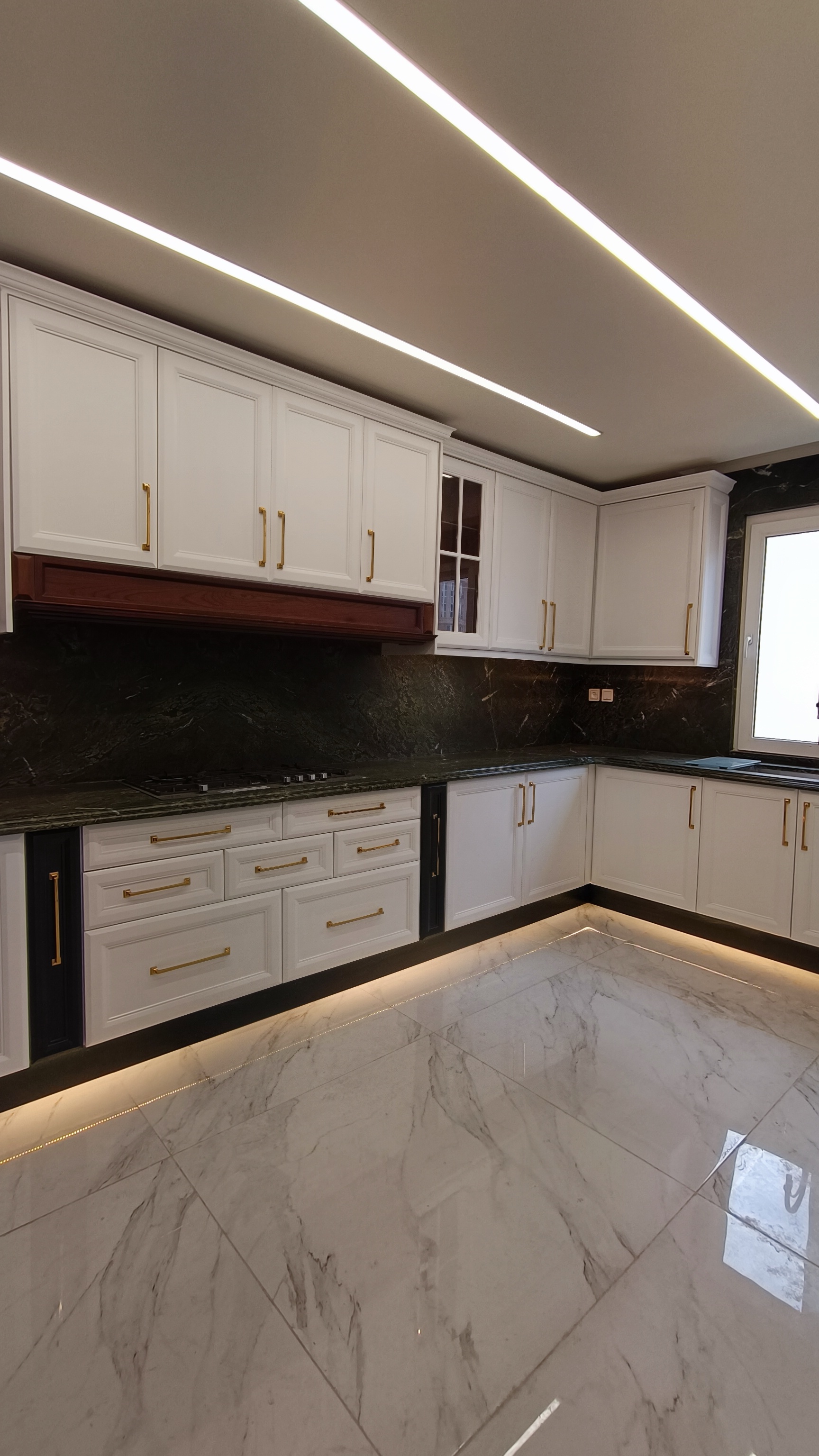فروش آپارتمان 190 متر اقدسیه