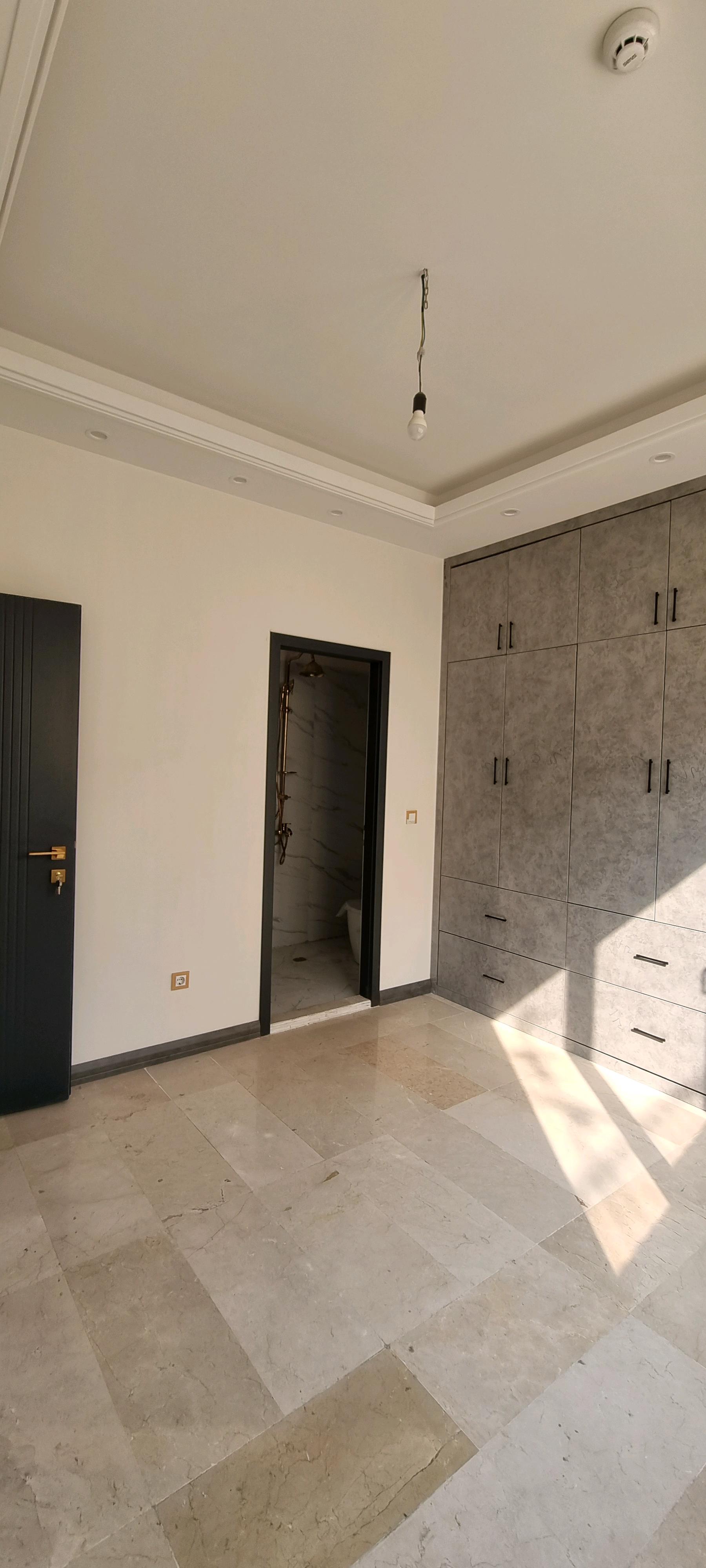 فروش آپارتمان 99 متری اختیاریه