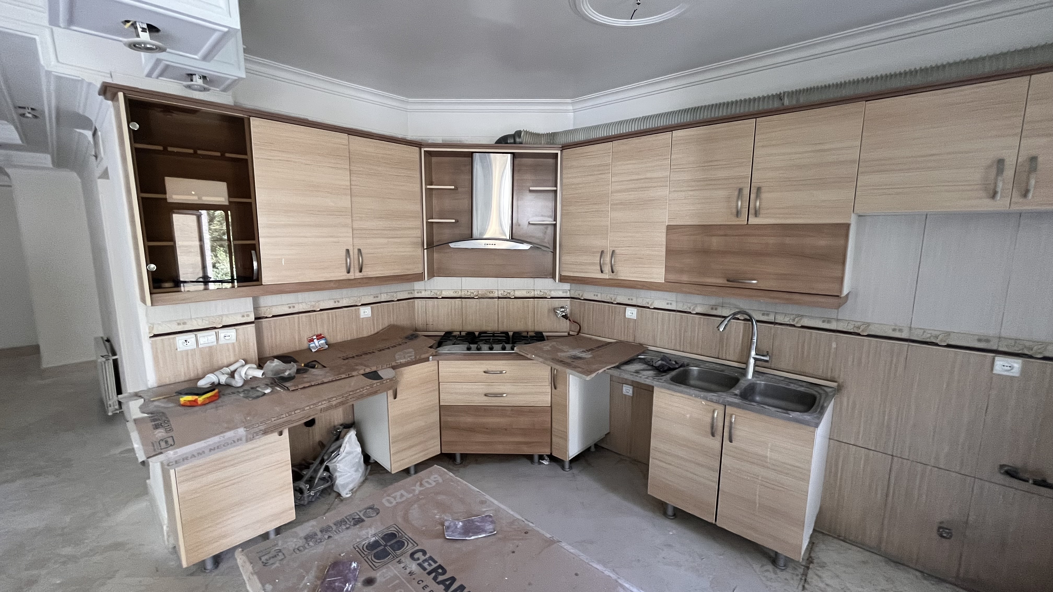 اجاره آپارتمان 135متر هروی فول امکانات