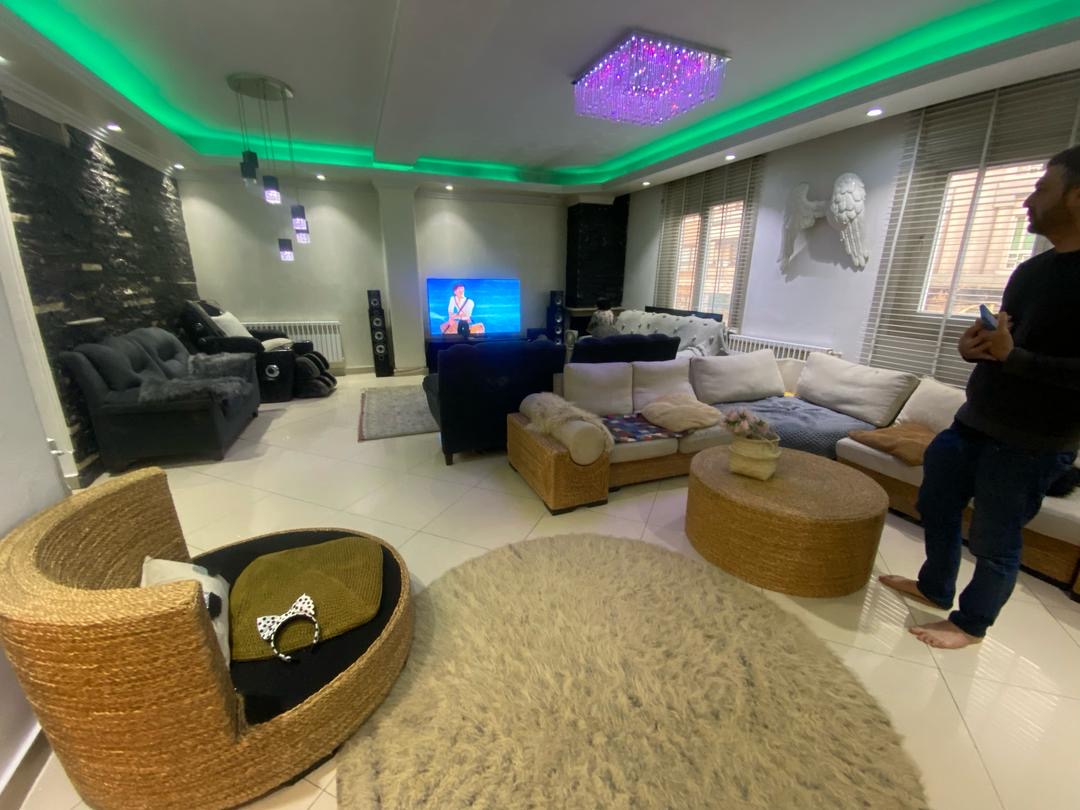 فروش آپارتمان 2خواب تاپ لوکیشن کیکاووس