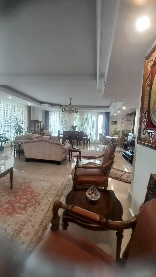 اجاره آپارتمان‌ 190 متر نیاوران مژده