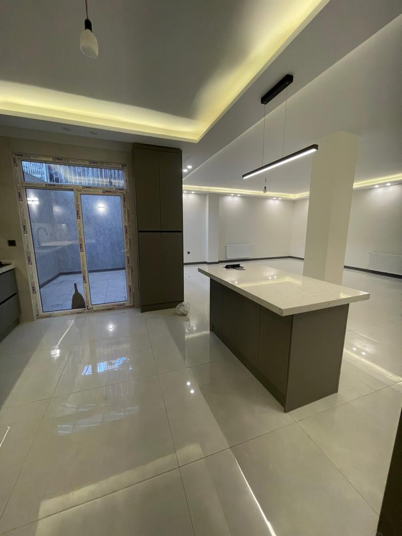 فروش آپارتمان 140متر دیباجی خوش نقشه و نور