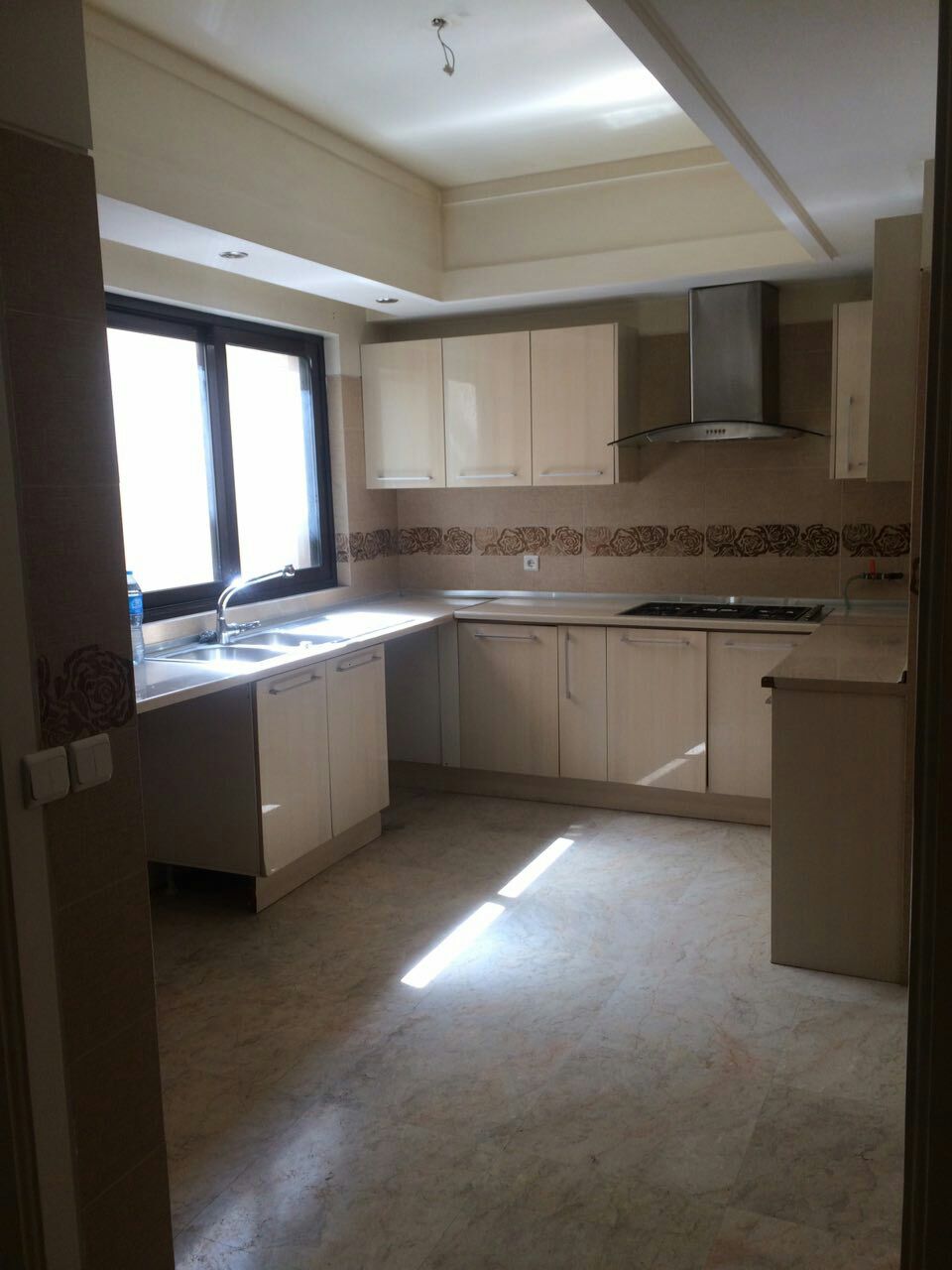 اجاره آپارتمان 120 متر نیاوران تاپ لوکیشن