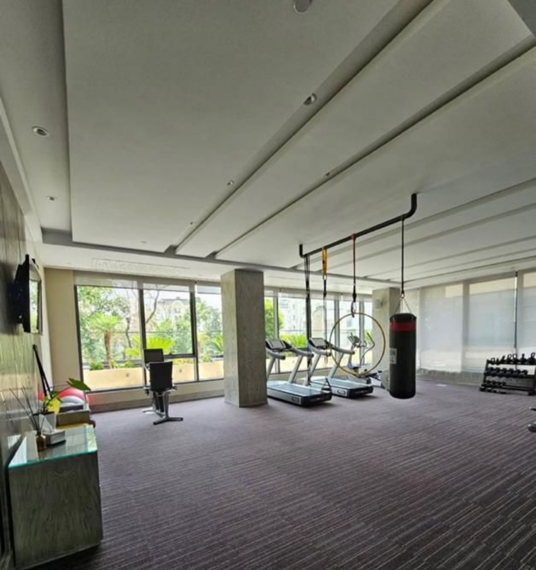 فروش آپارتمان 200متر نیاوران پنت‌هاوس ویلایی تراس ابر لاکچری