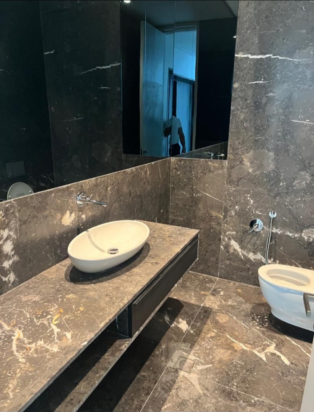 فروش آپارتمان 125 متر دزاشیب مدرن نوساز بی همتا